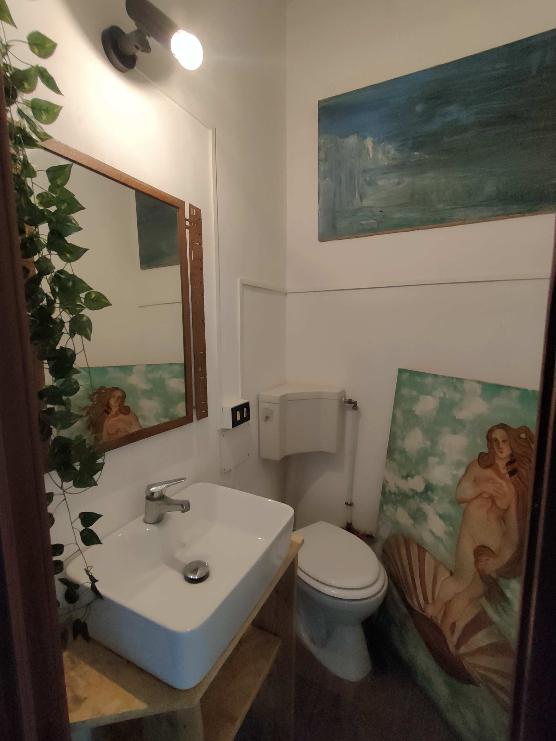 Immagine 7 di Locale commerciale in affitto  in Via Nino Bixio 41a a Reggio Di Calabria