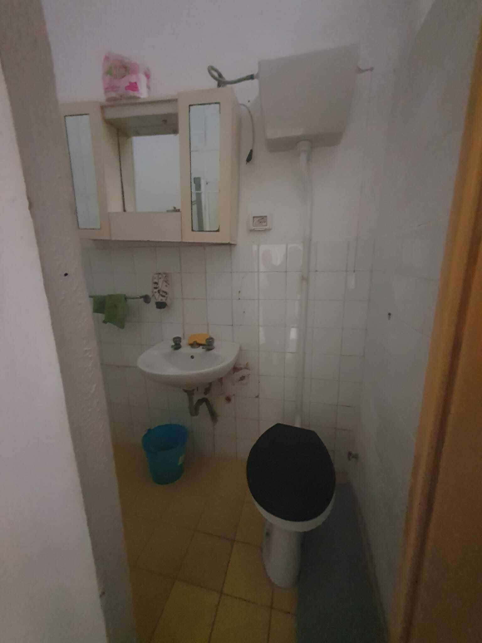 Immagine 4 di Locale commerciale in affitto  in Via Pasquale Andiloro 7 a Reggio Di Calabria