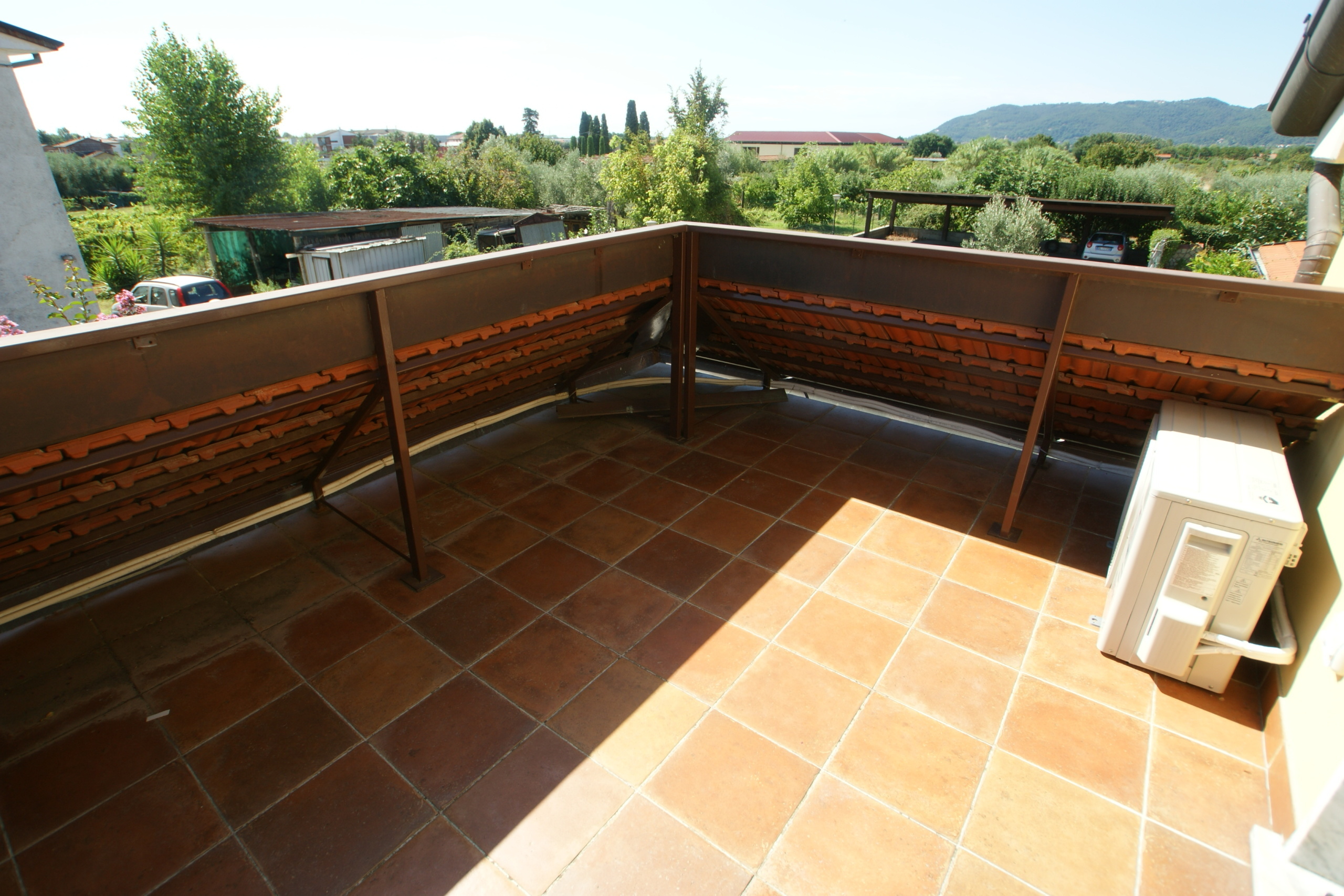 Immagine 14 di Casa semindipendente in vendita  a Castelnuovo Magra