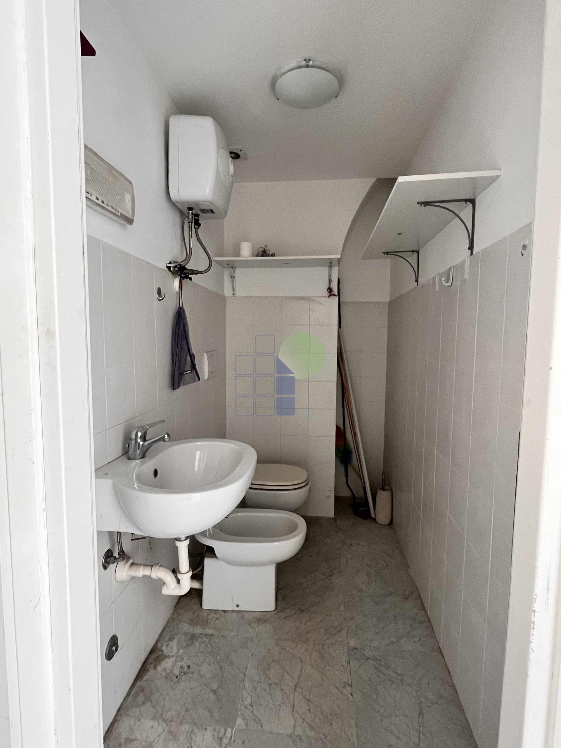 Immagine 3 di Capannone industriale in affitto  in Via Ricasoli 115 a Livorno