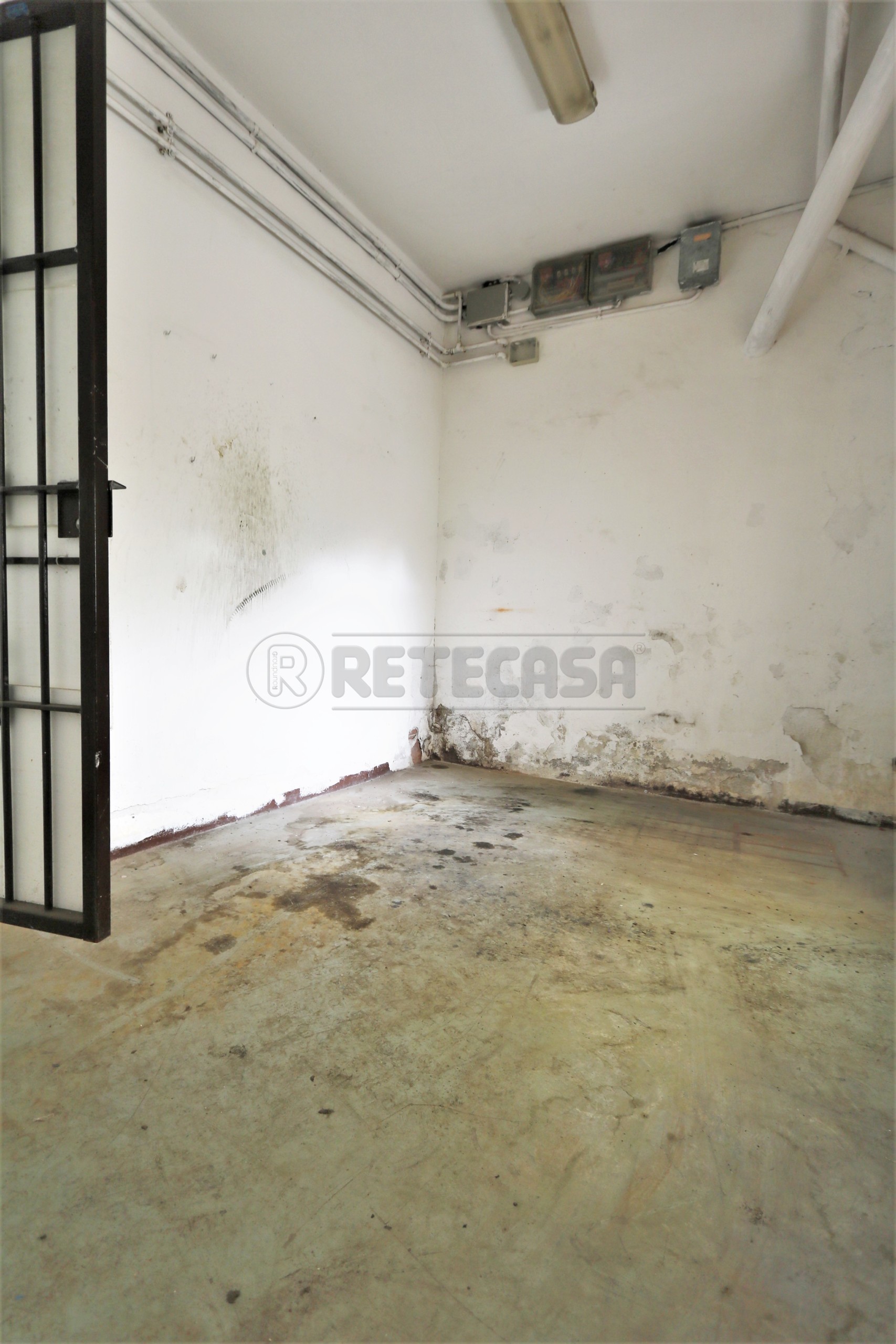 Immagine 12 di Laboratorio in affitto  a Vicenza