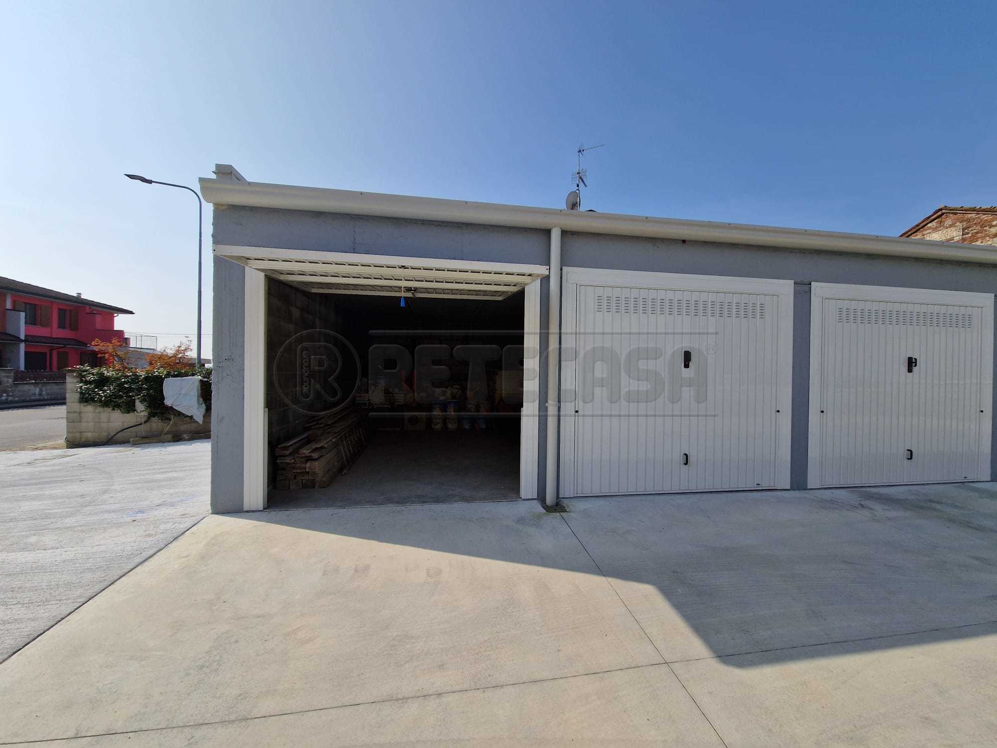 Immagine 17 di Villa in vendita  in Via della Bissolina a Pieve D'olmi