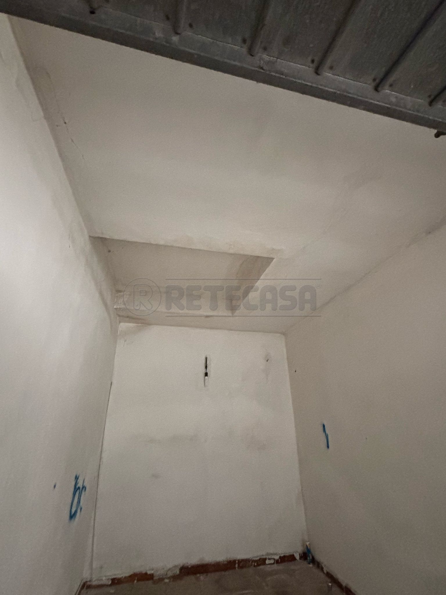 Immagine 5 di Garage in vendita  in Piazza Vittorio Bachelet 25 a Maglie