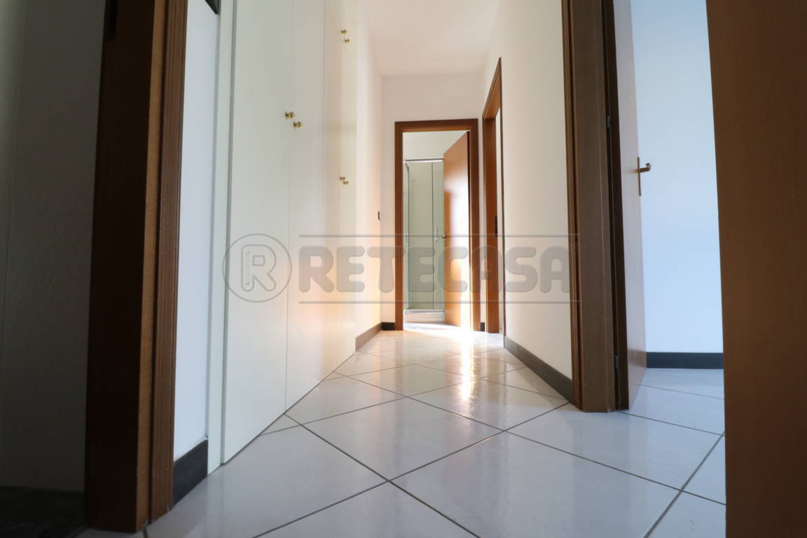 Immagine 8 di Bilocale in vendita  a Terre Del Reno