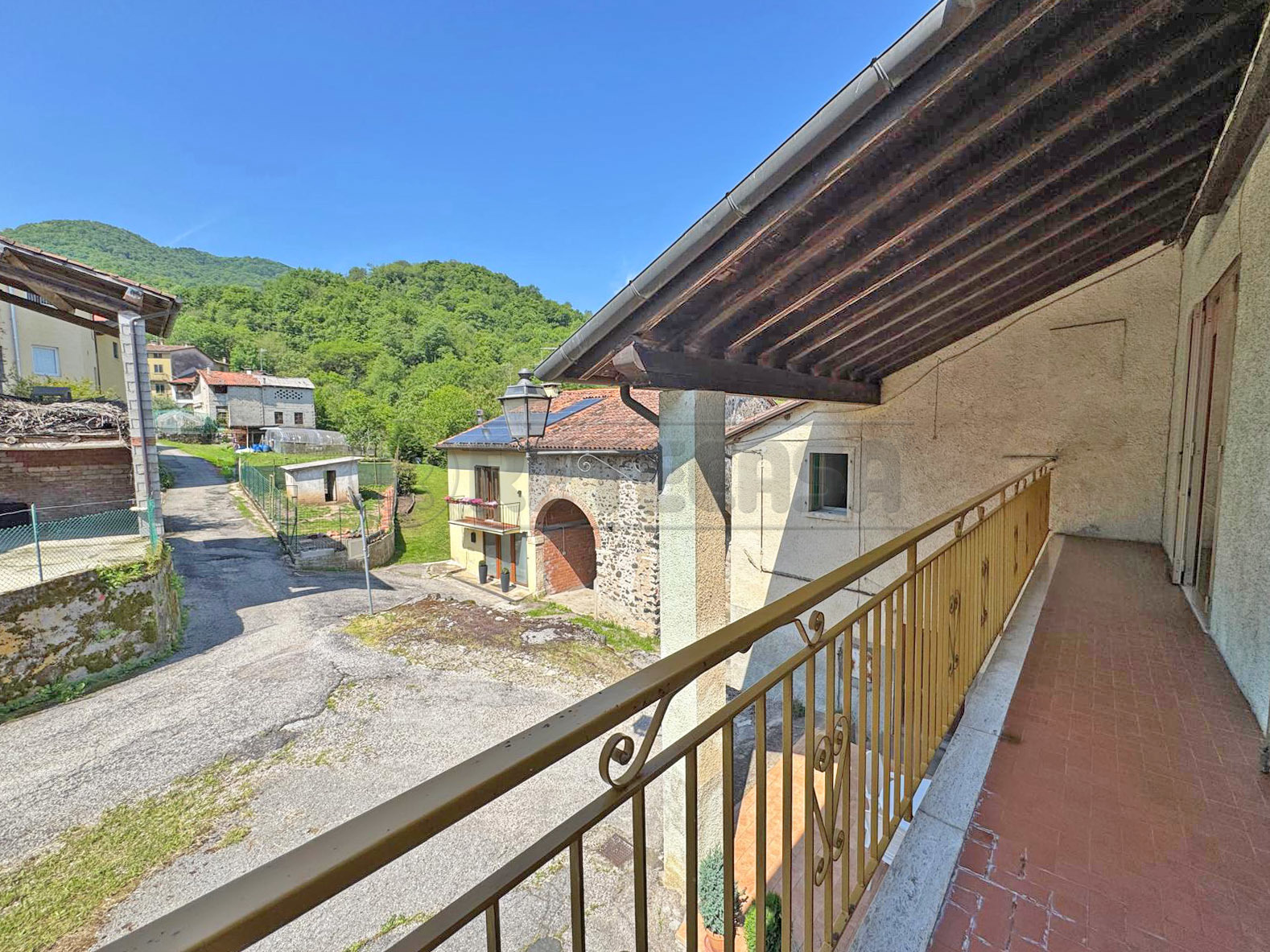 Immagine 18 di Casa semindipendente in vendita  in via piana di la di sopra 11 a Valdagno