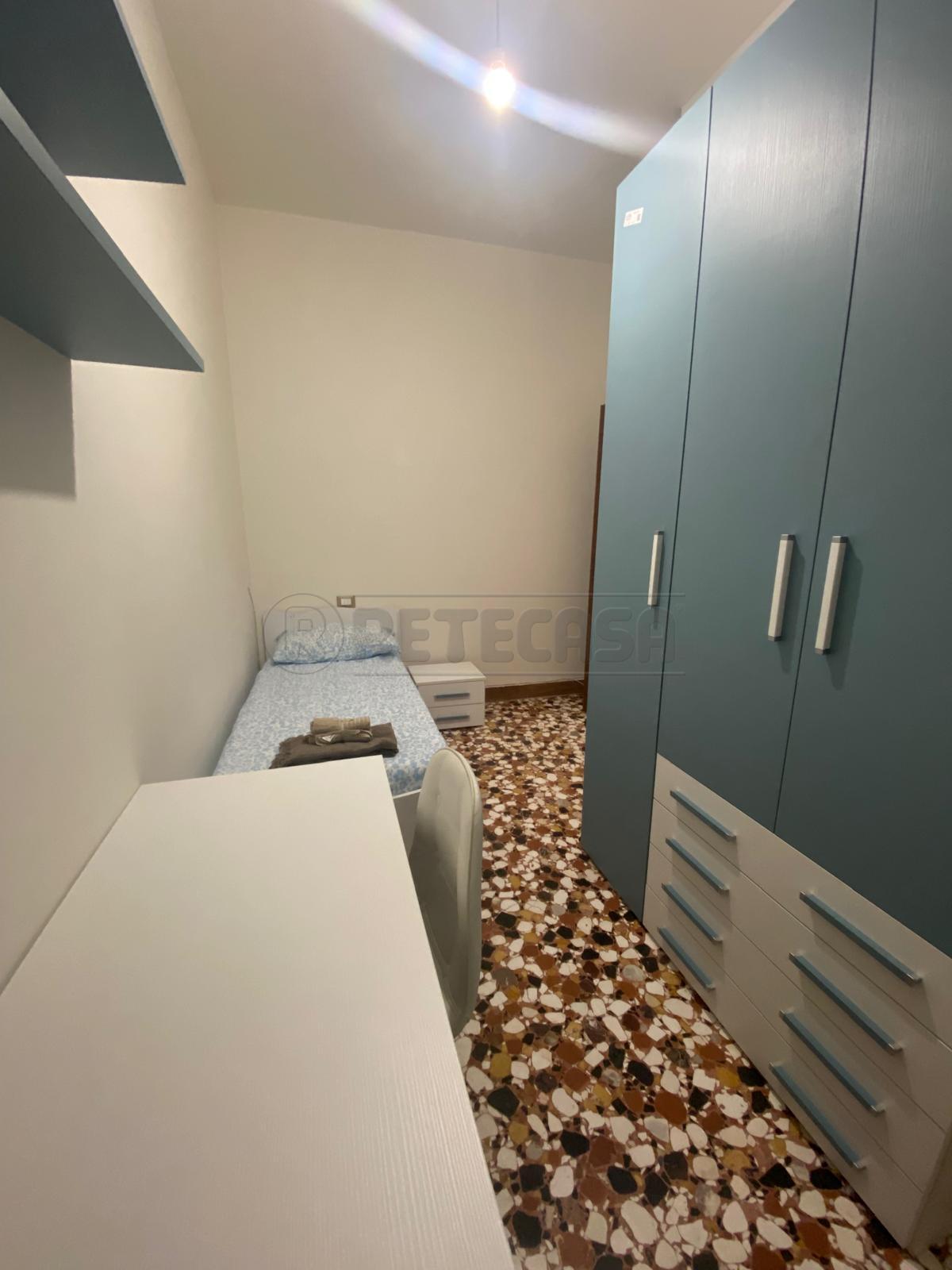 Immagine 8 di Stanza singola in affitto  in Corso Padova a Vicenza