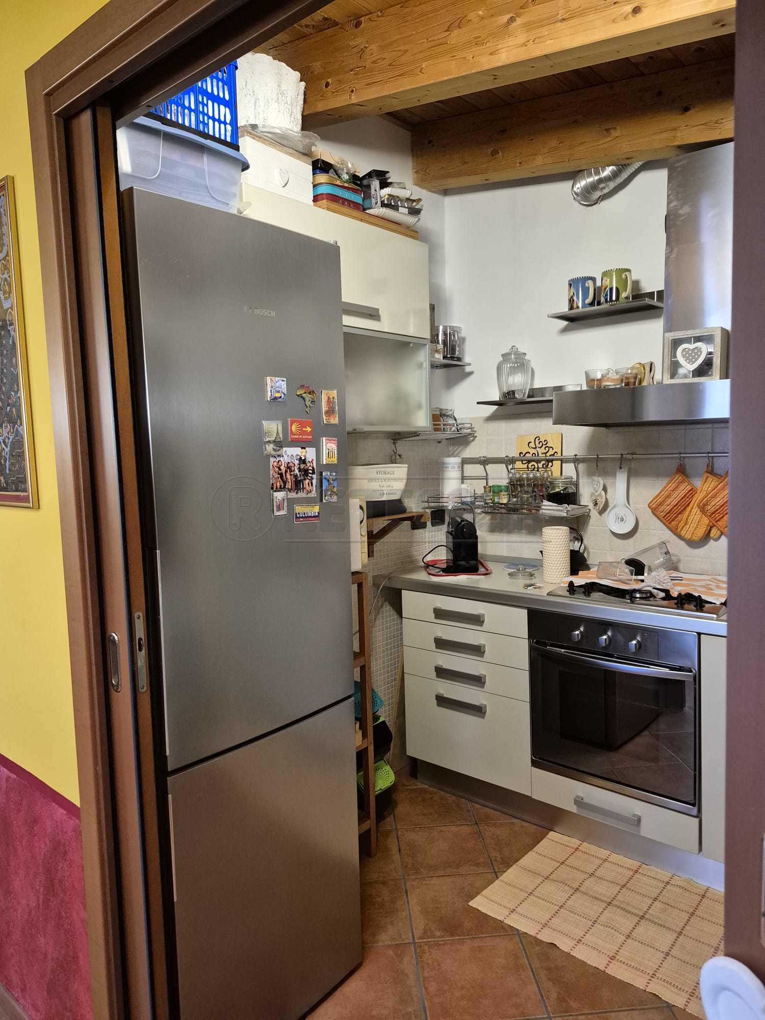 Immagine 5 di Bilocale in affitto  a Azzano San Paolo