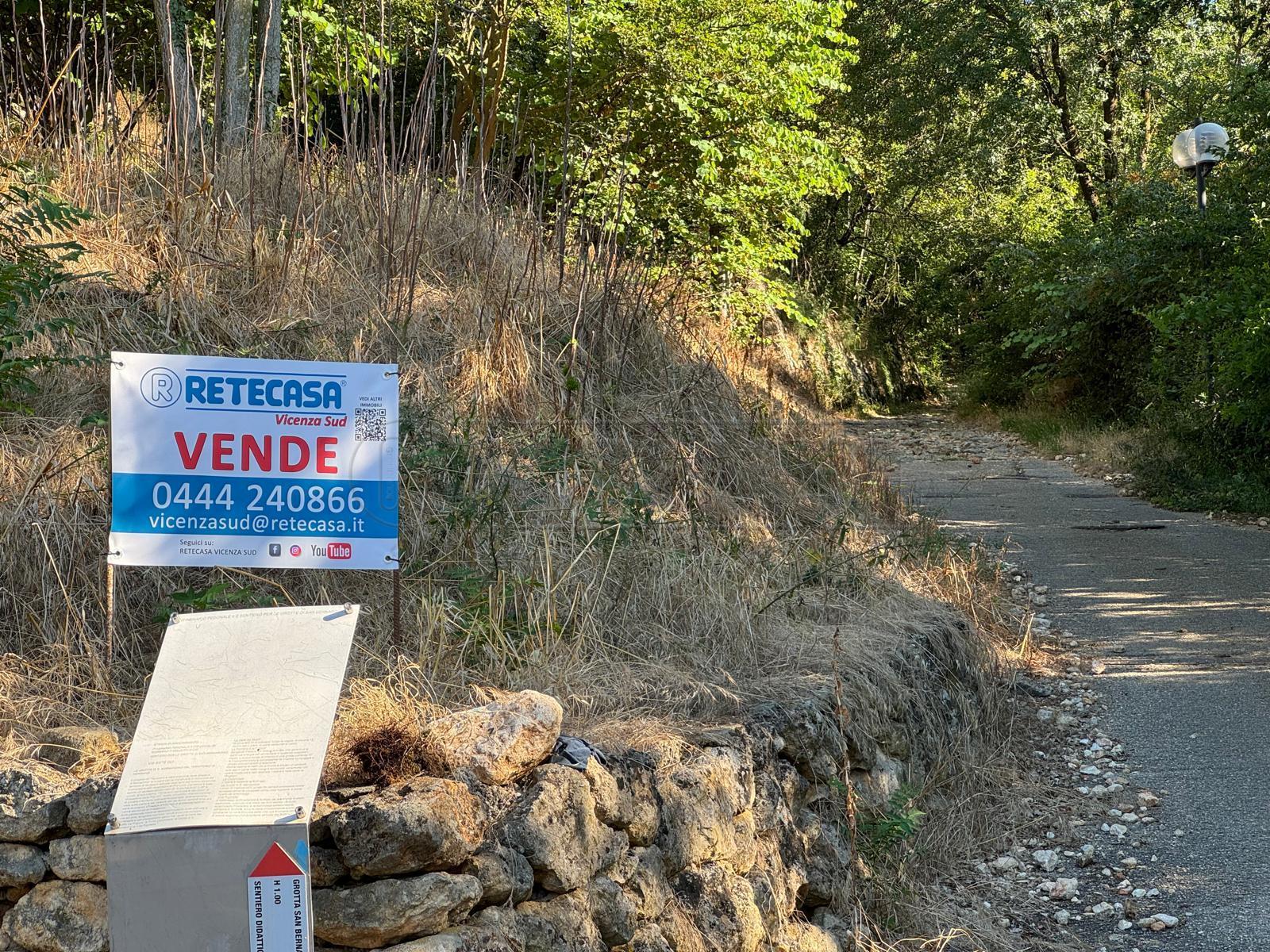 Immagine 2 di Terreno edificabile in vendita  in Via Giuseppe Garibladi a Barbarano Mossano