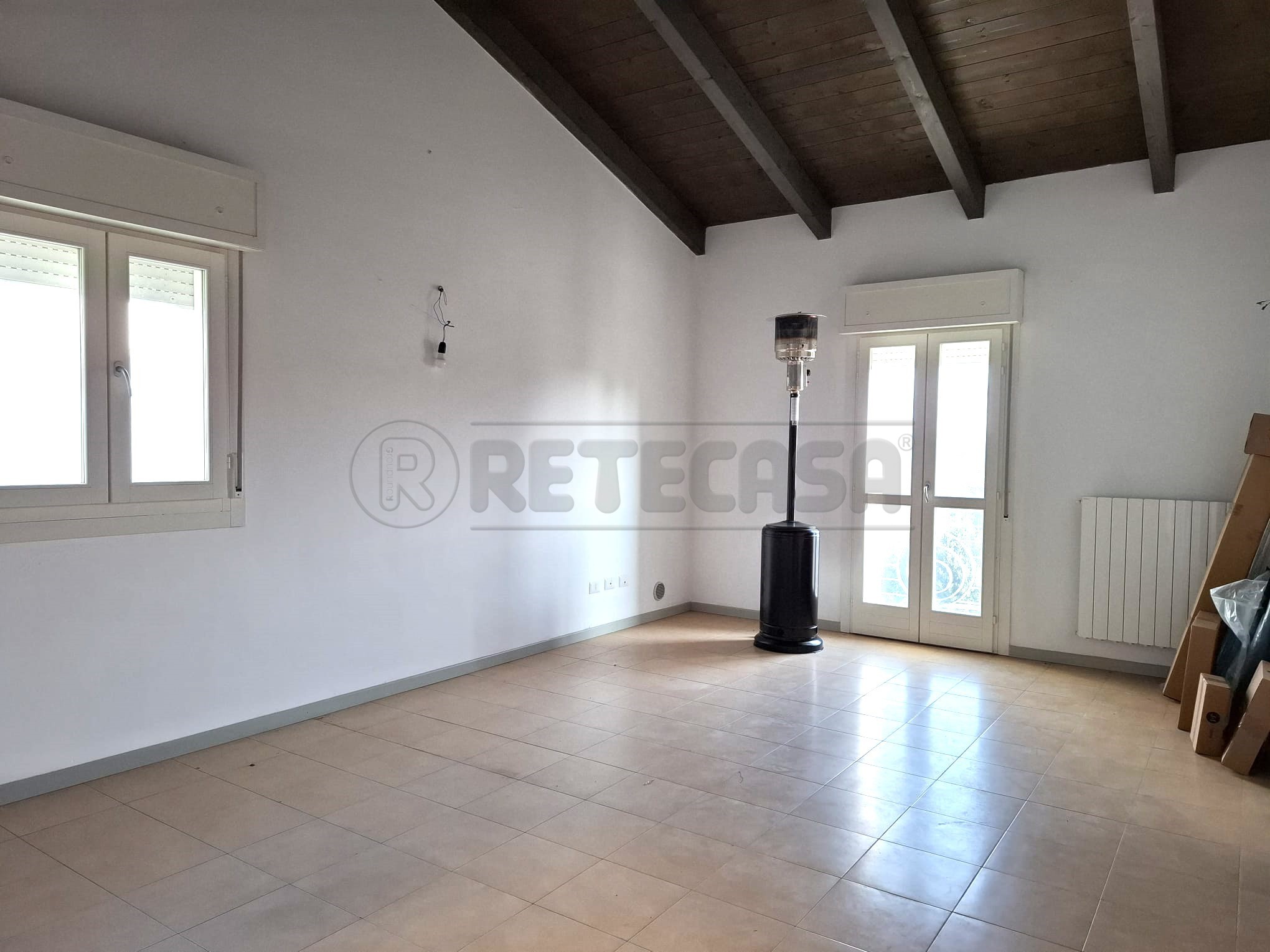 Immagine 3 di Monolocale in vendita  a Bondeno