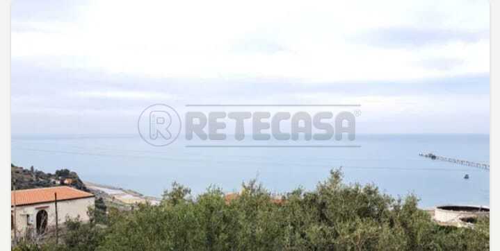 Immagine 29 di Villa in vendita  in Strada Statale 113, Snc a Termini Imerese