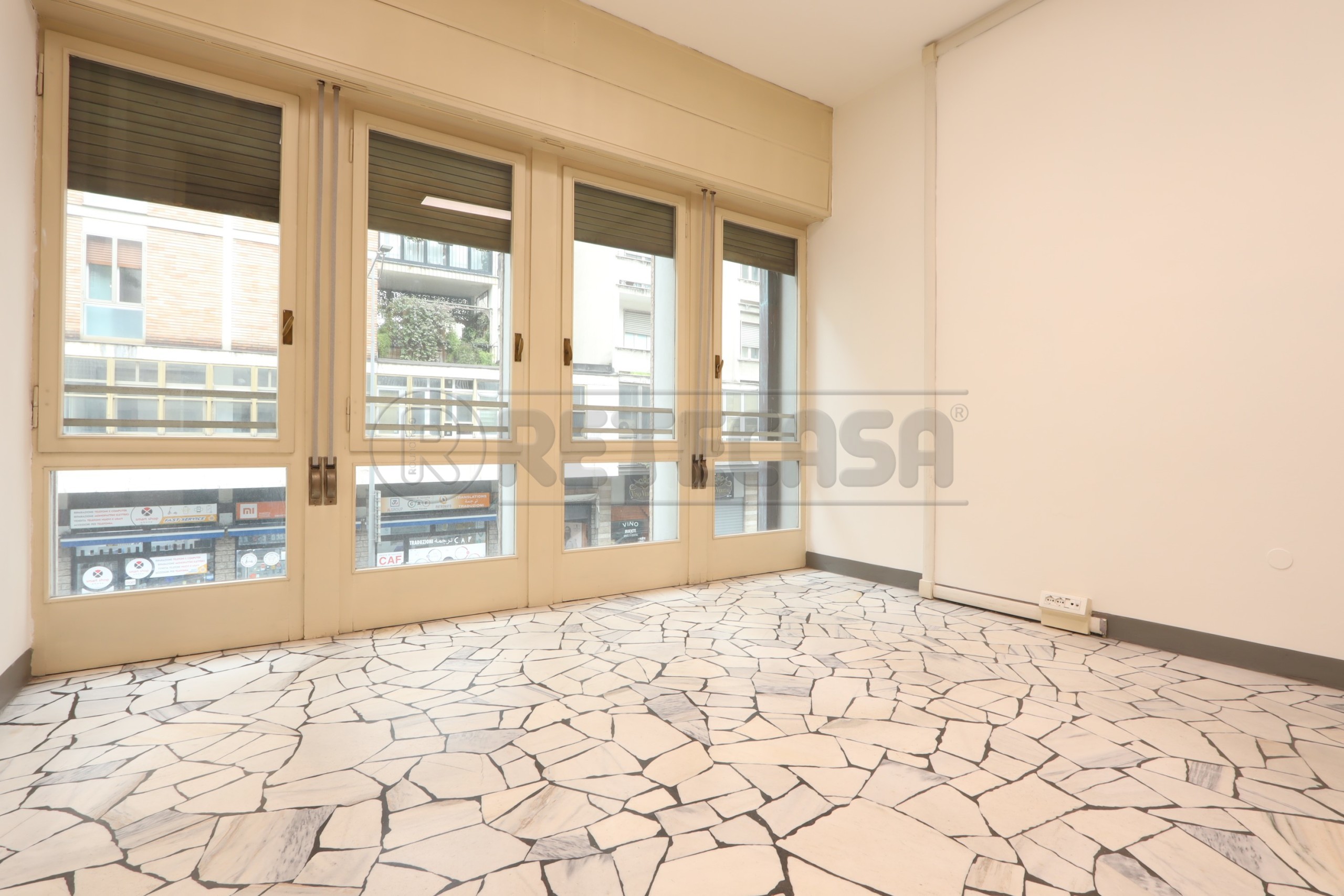 Immagine 8 di Ufficio in affitto  in Viale Milano 56 a Vicenza