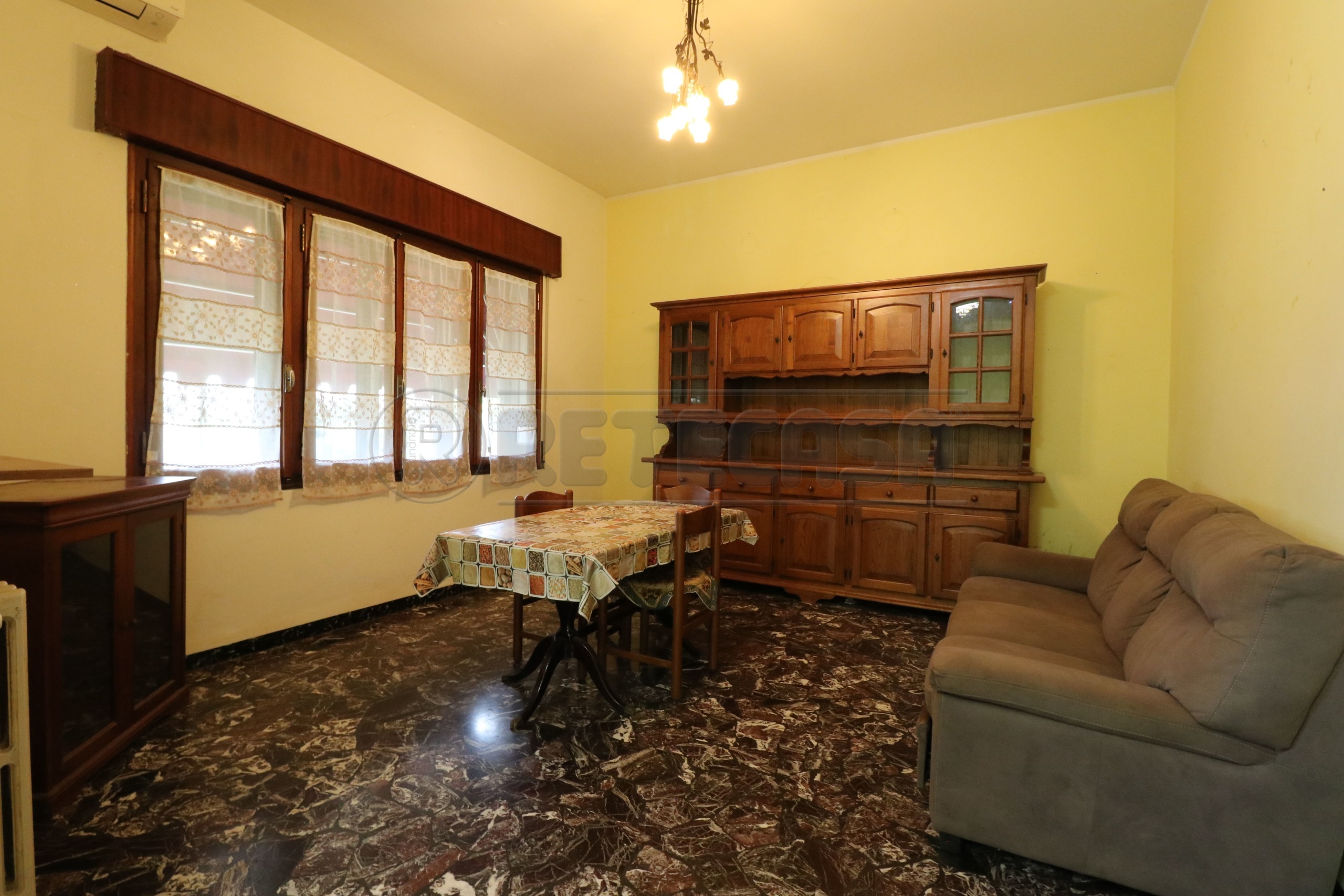 Immagine 12 di Villa in vendita  in Via XXV Aprile 23 a Sermide