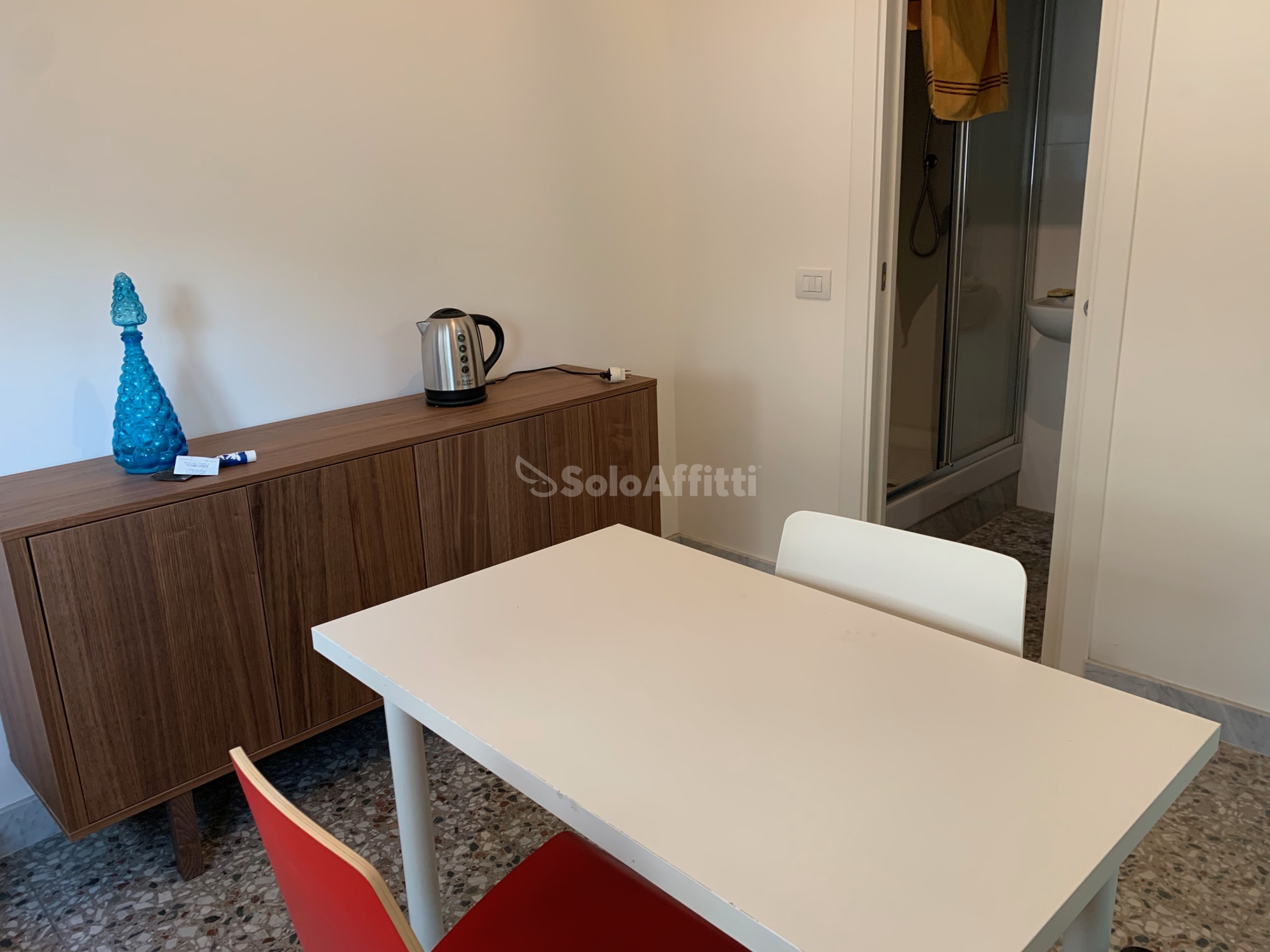 Immagine 25 di Bilocale in affitto  a Catania