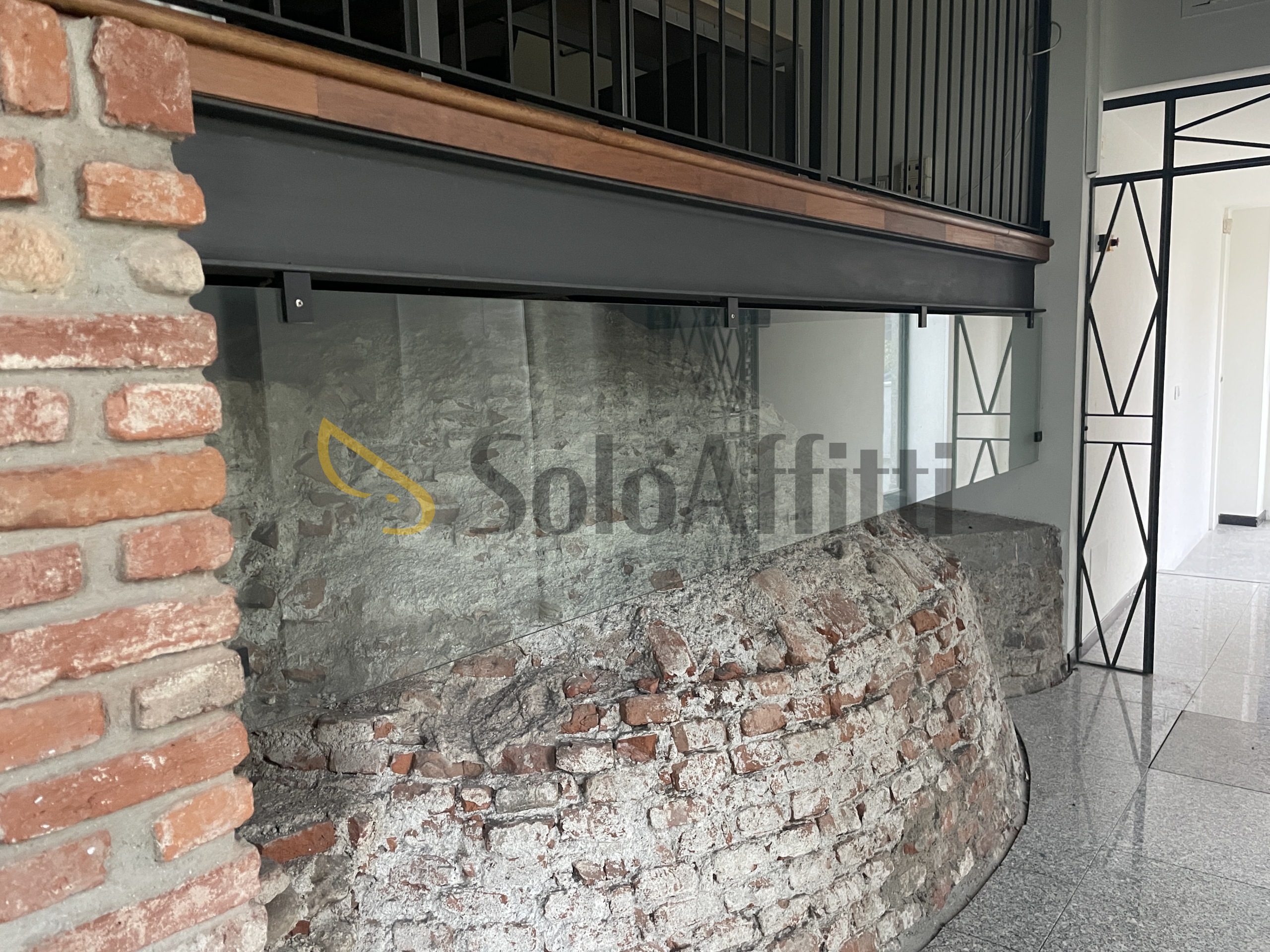 Immagine 18 di Locale commerciale in affitto  in Piazza Baracca 18 a Buscate