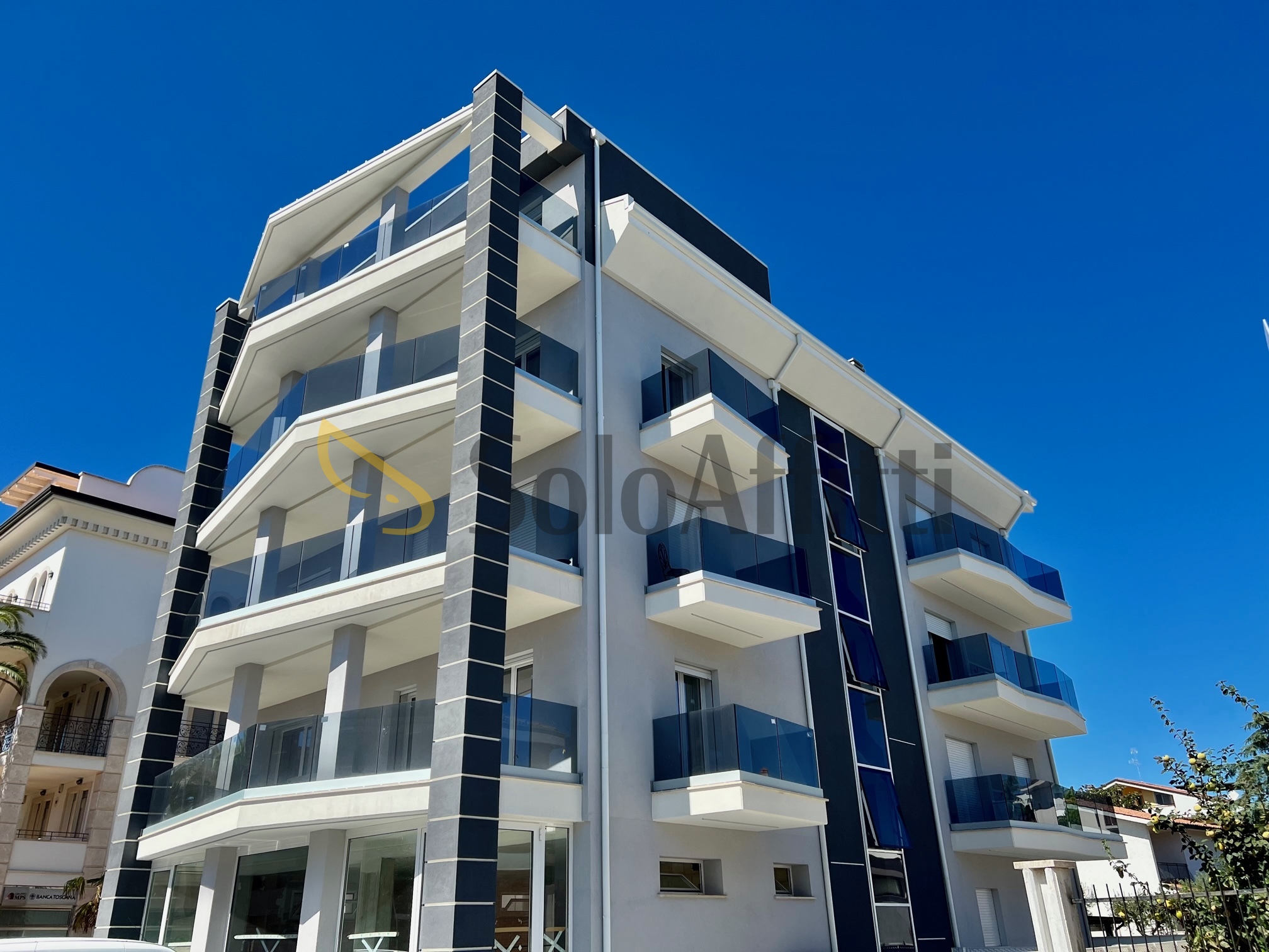 Immagine 1 di Bilocale in affitto  in Via Giuseppe Mazzini 41 a Alba Adriatica