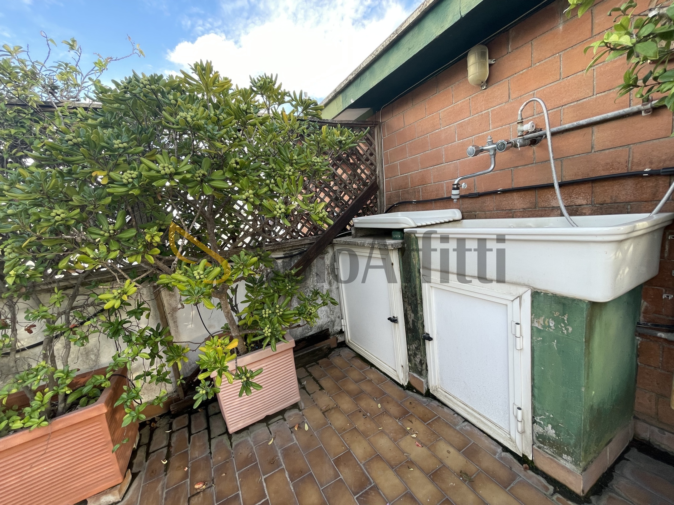 Immagine 35 di Villa in affitto  in Via di Valle Schioia a Anzio