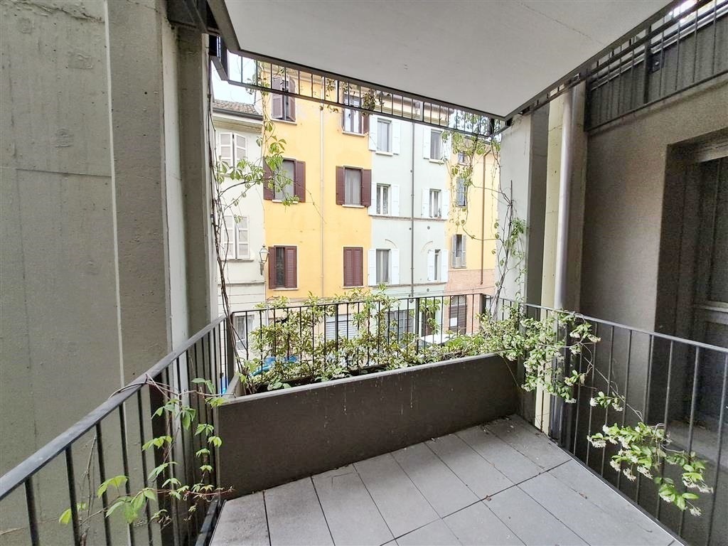 Immagine 2 di Trilocale in vendita  in Borgo delle Grazie 3 a Parma