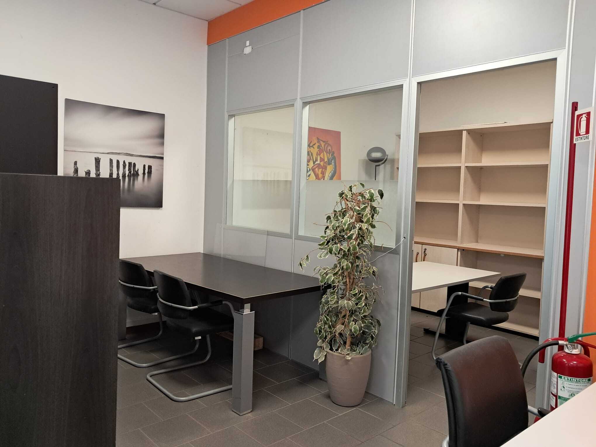 Immagine 31 di Locale commerciale in affitto  in Strada Giardinetto 6 a Collecchio