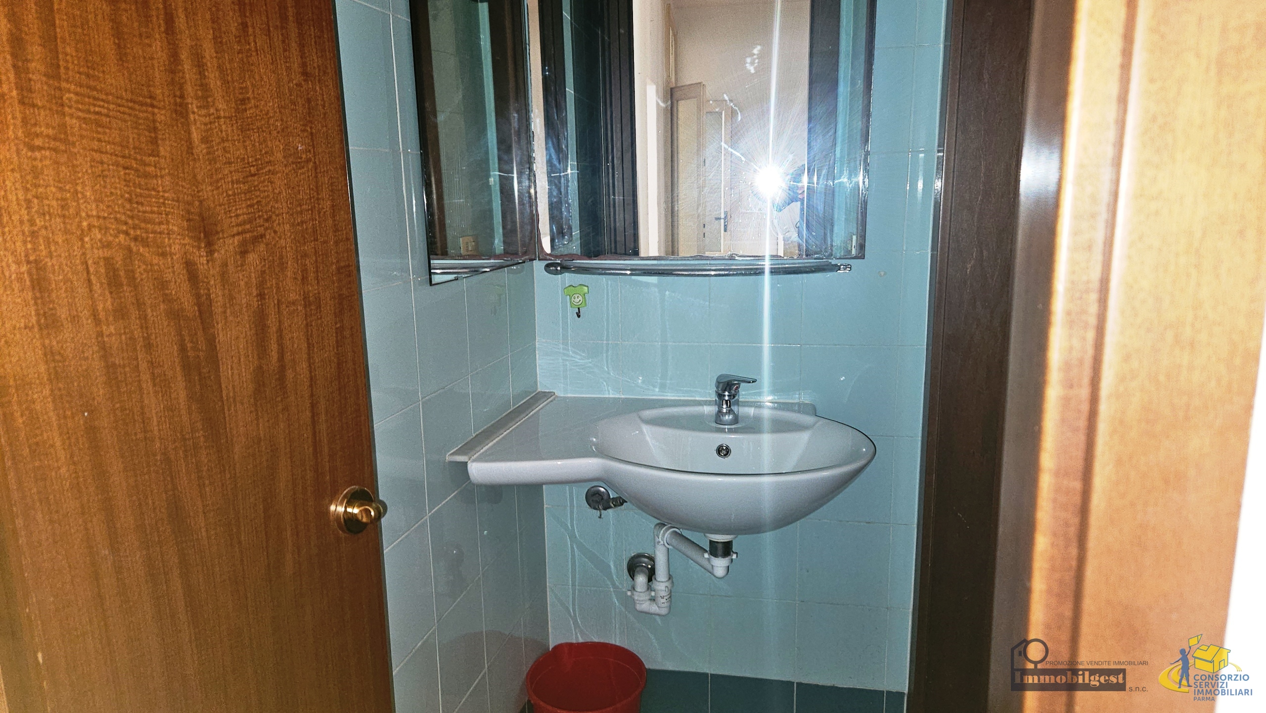 Immagine 14 di Trilocale in vendita  in Strada Garibaldi 45 a Parma