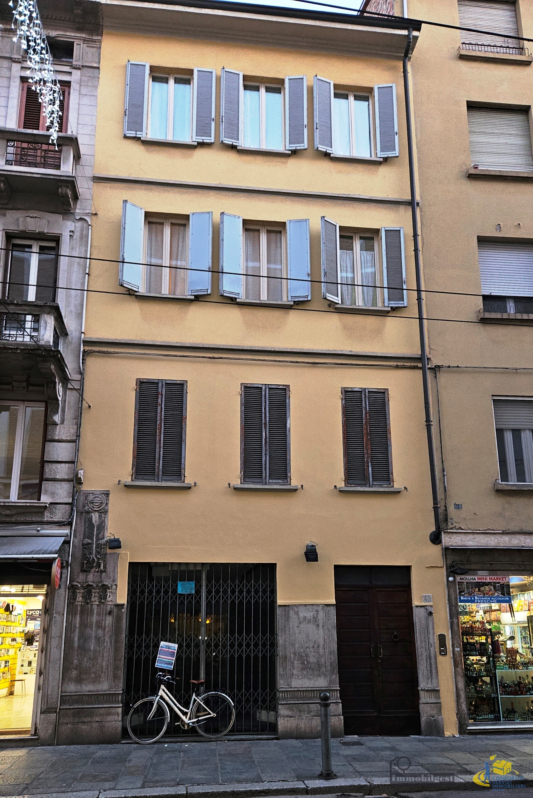 Immagine 3 di Trilocale in vendita  in Strada Garibaldi 45 a Parma