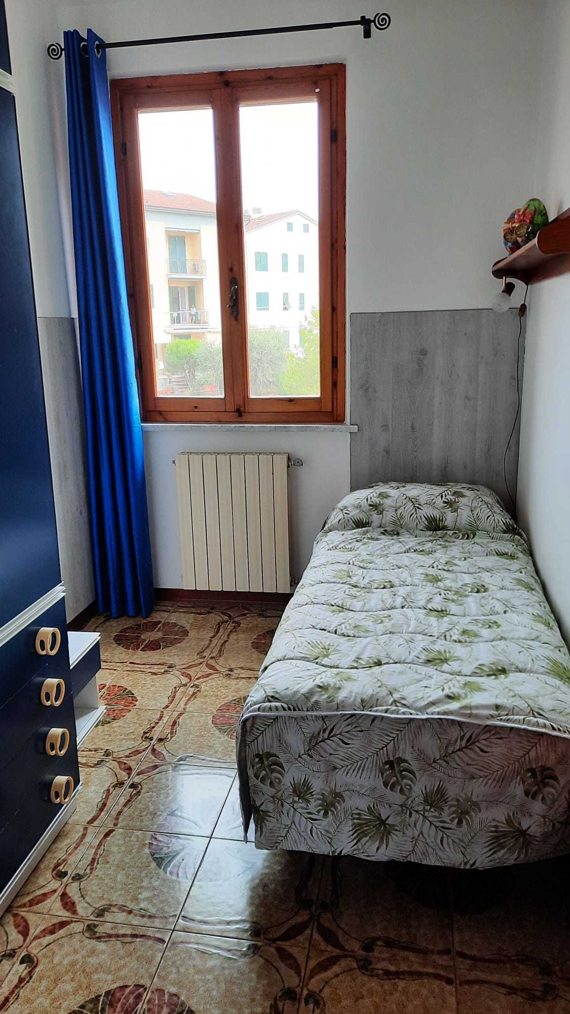 Immagine 12 di Porzione di casa in affitto  a Ameglia