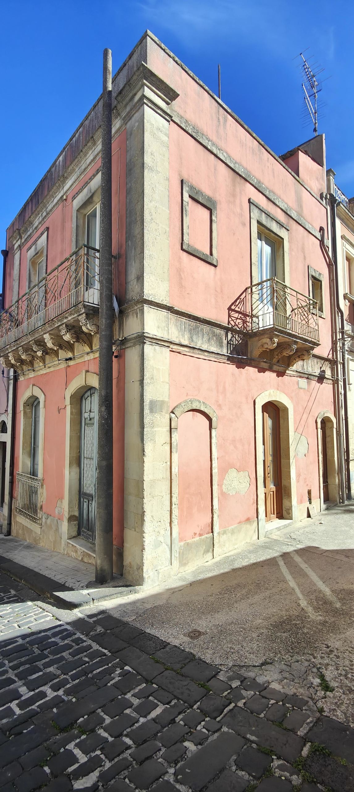 Immagine 38 di Casa indipendente in vendita  in Via Nicolò Zocco 3434 a Palazzolo Acreide