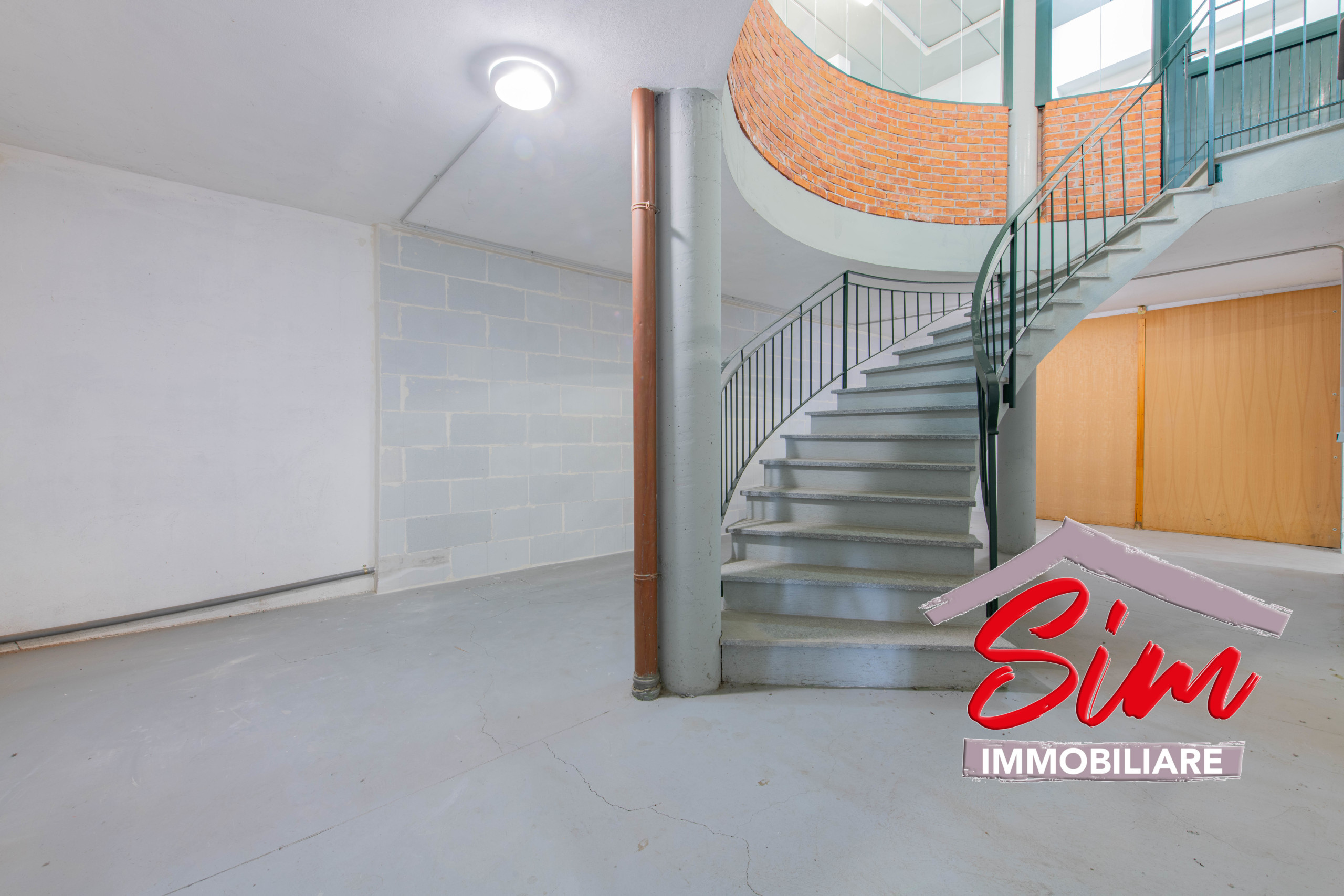 Immagine 12 di Locale commerciale in vendita  in Via Vecchia Circonvallazione sn a Oleggio