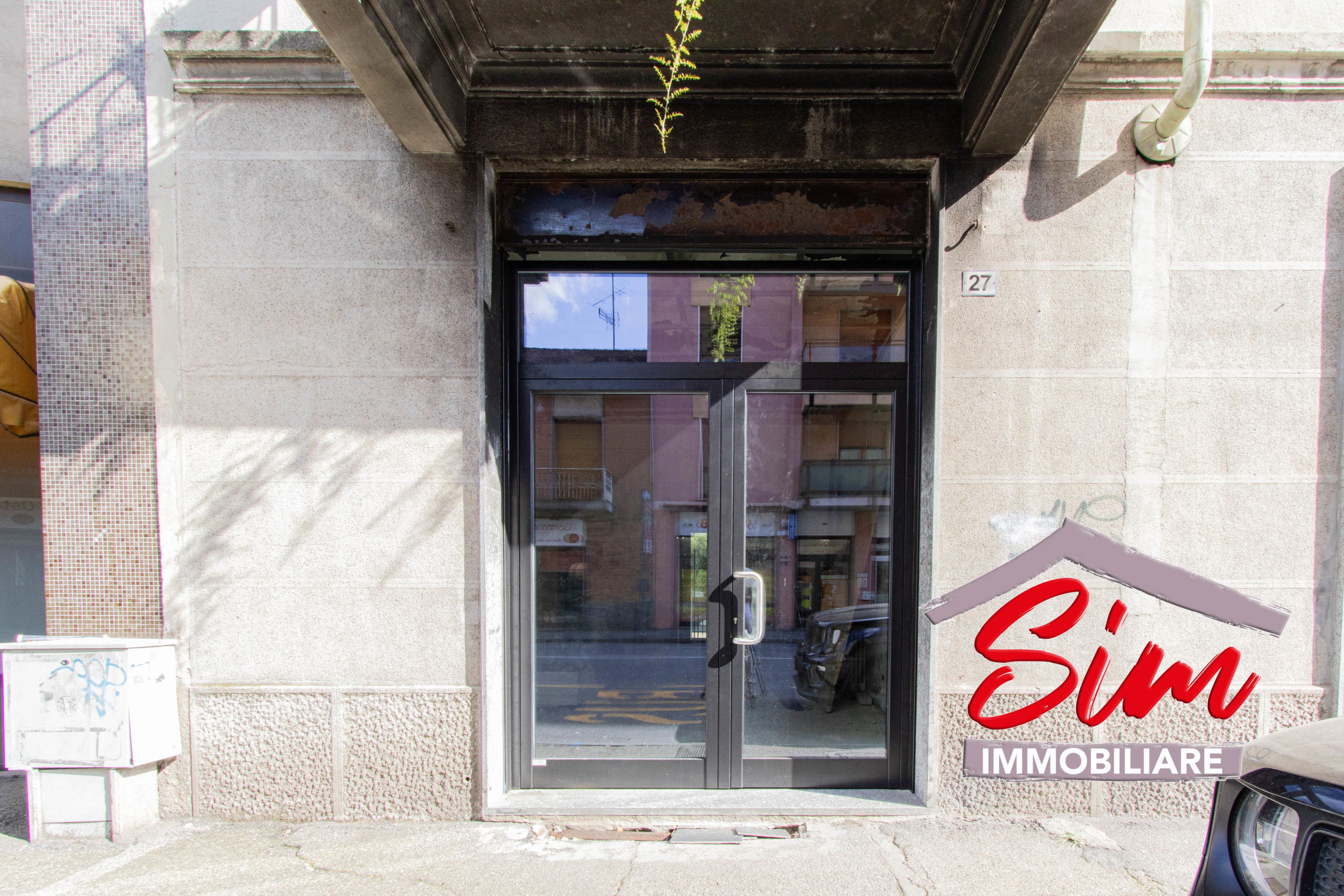 Immagine 11 di Locale commerciale in vendita  in Corso Vercelli 25d a Novara