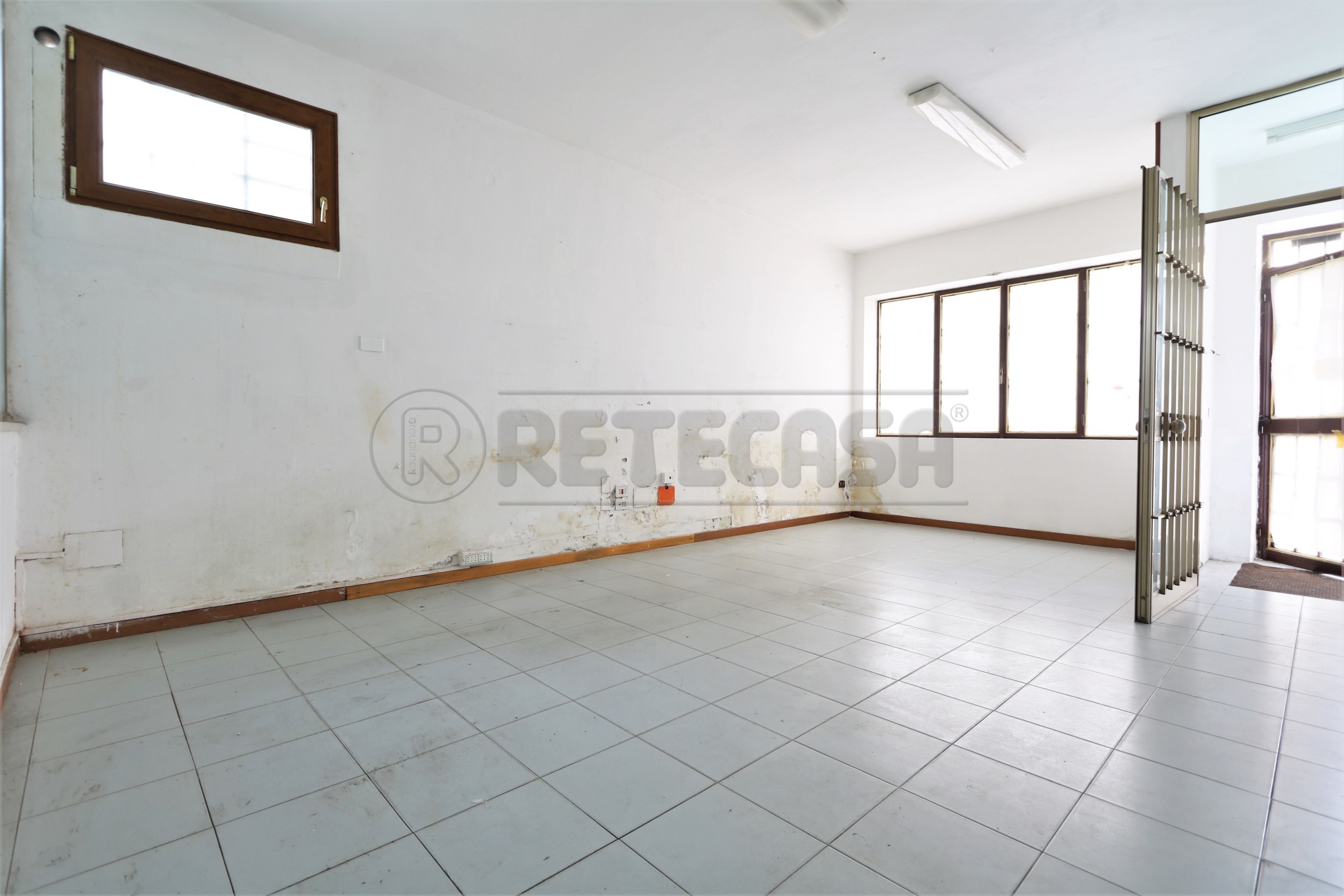 Immagine 4 di Laboratorio in affitto  a Vicenza