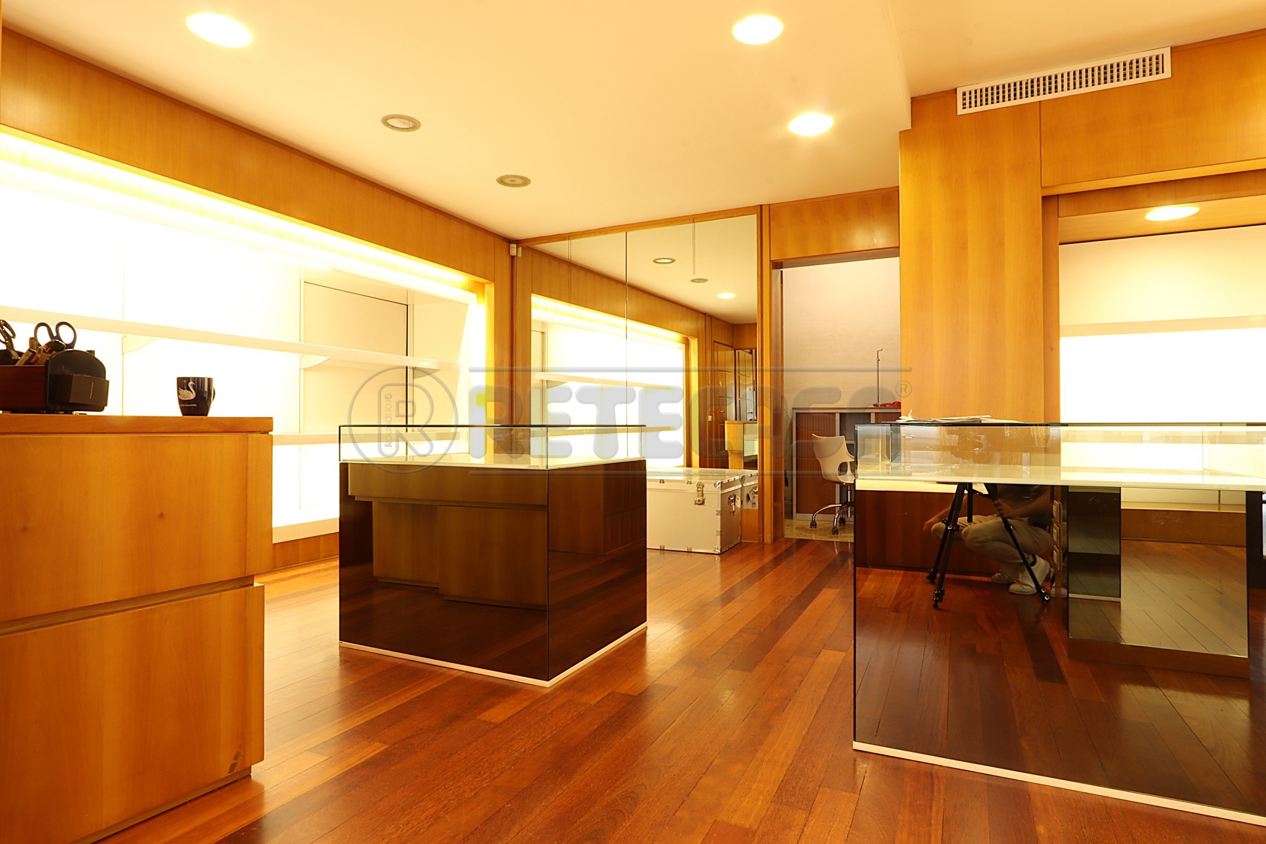 Immagine 7 di Locale commerciale in affitto  a Camisano Vicentino