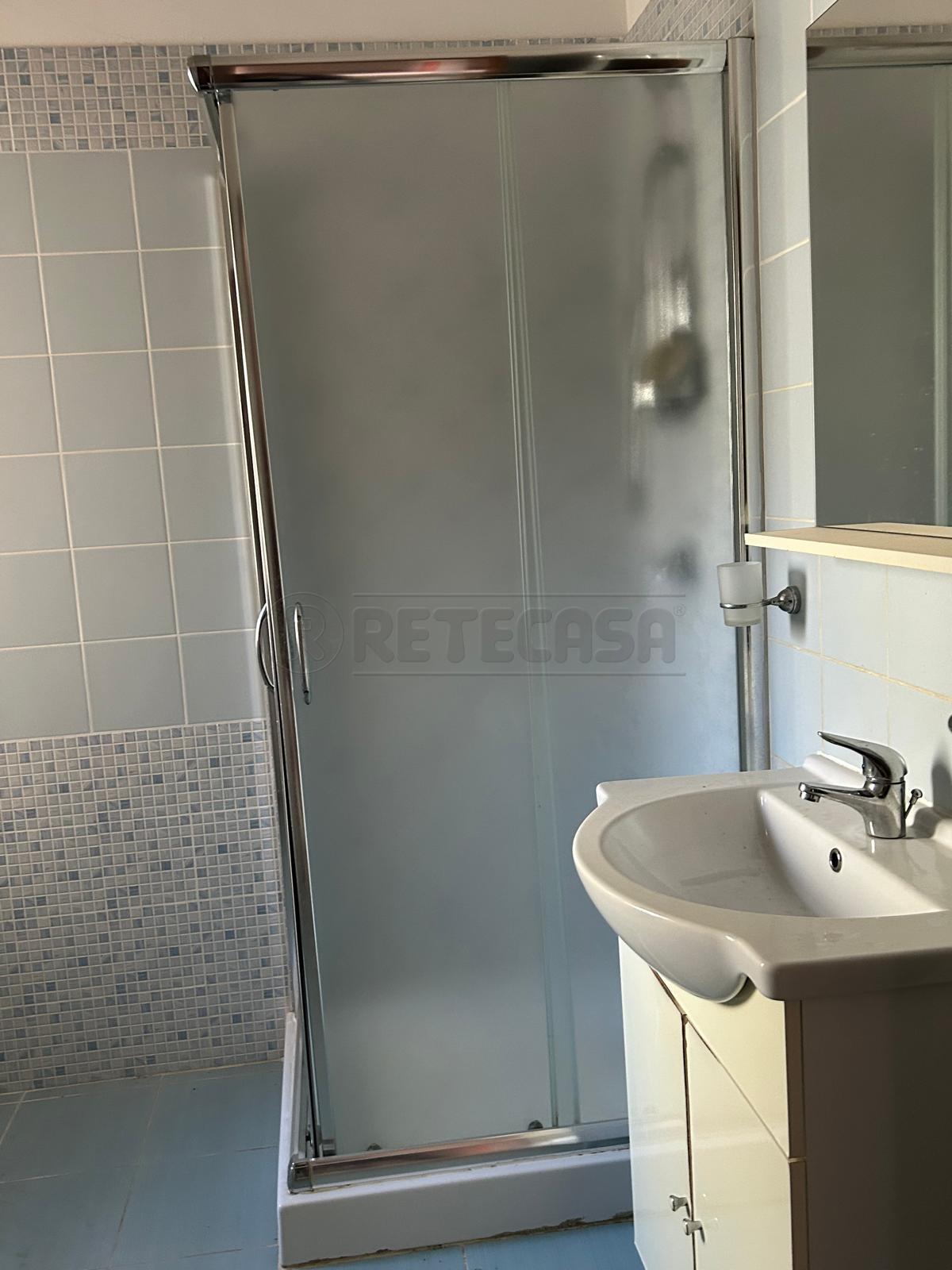 Immagine 12 di Trilocale in vendita  in via Salvati 74 a Caltanissetta