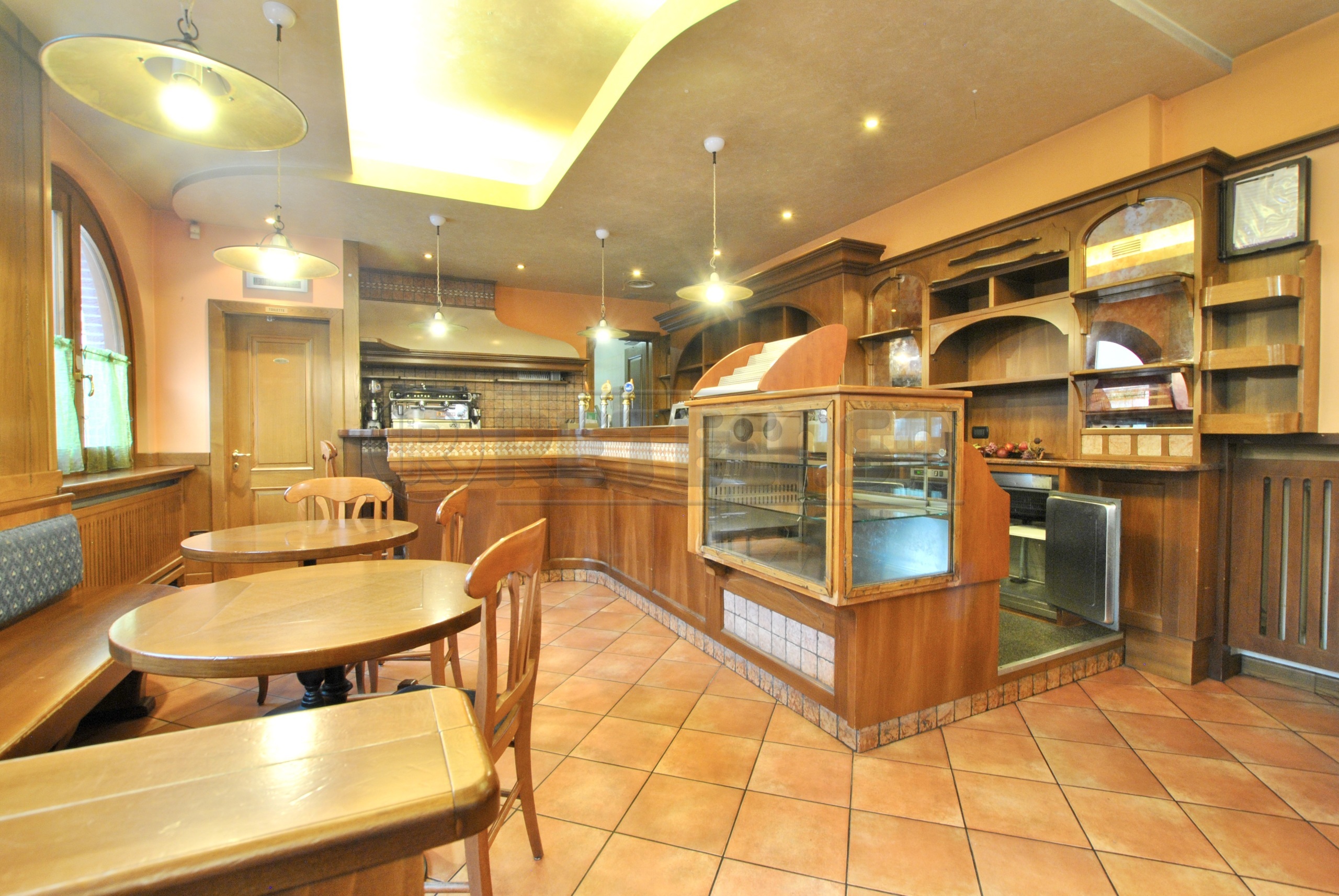 Immagine 1 di Bar / Ristorante in vendita  in Via Fabio Filzi 44 a Valdagno