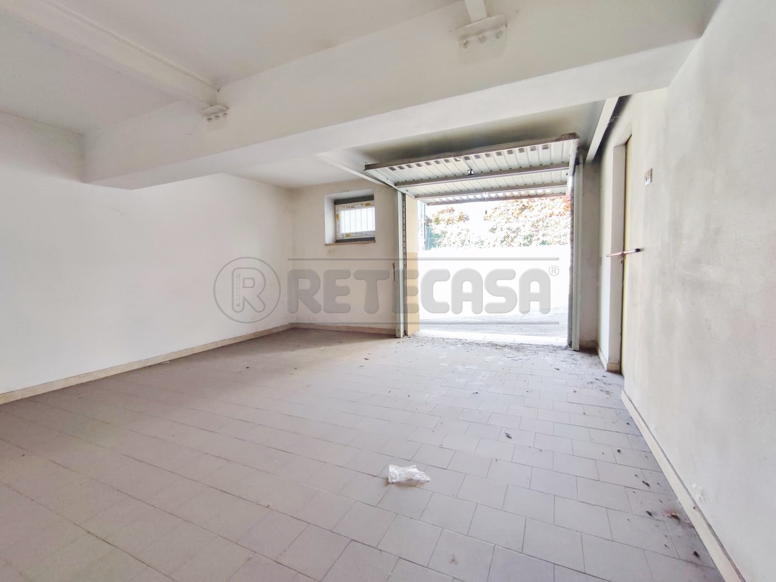 Immagine 8 di Garage in vendita  in Via Veneto 29 a Sarego