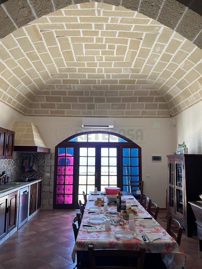 Immagine 3 di Villa in vendita  in Via Telegrafo 26 a Trapani