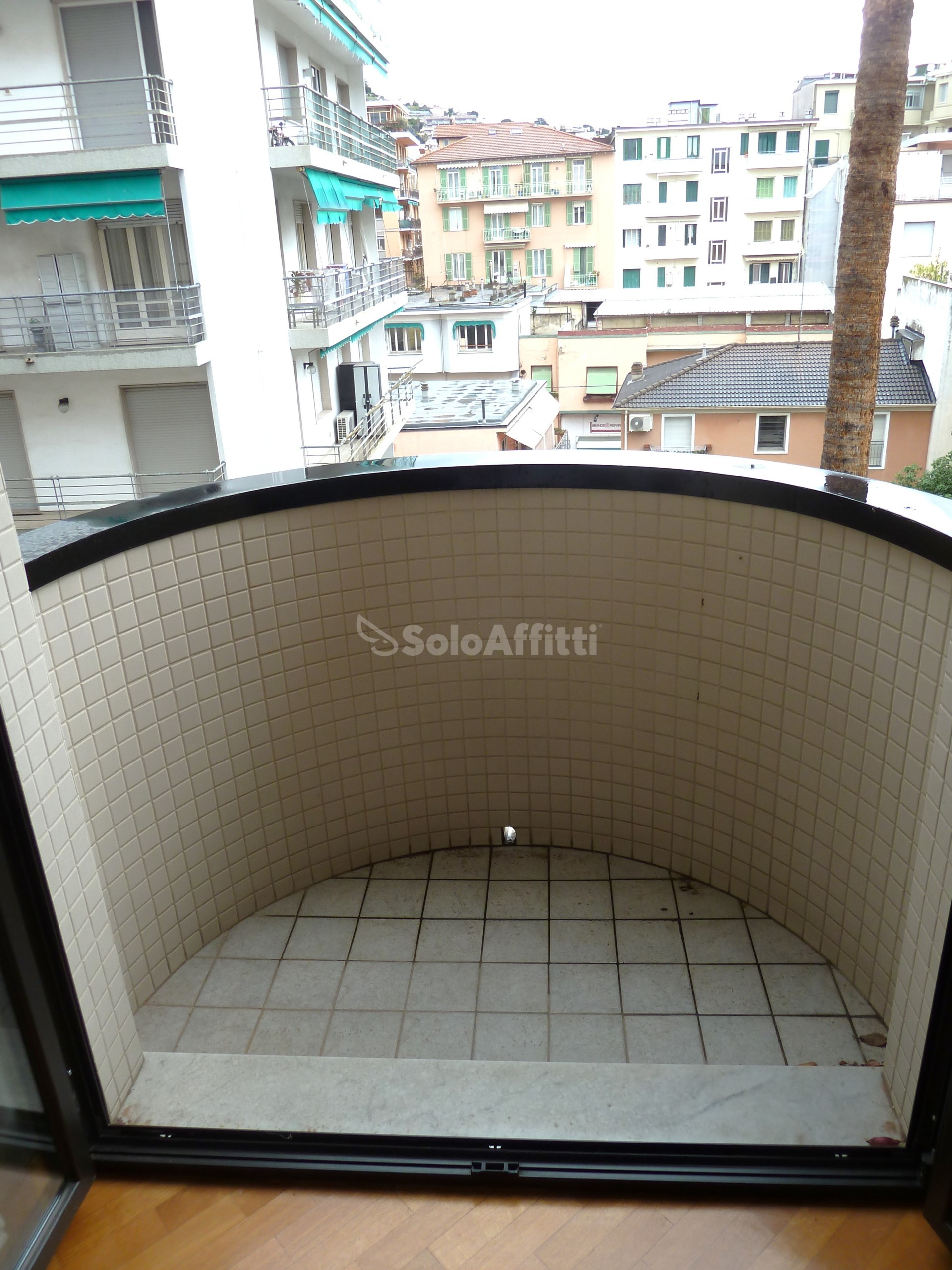 Immagine 11 di Bilocale in affitto  in Corso G. Garibaldi 82 a San Remo