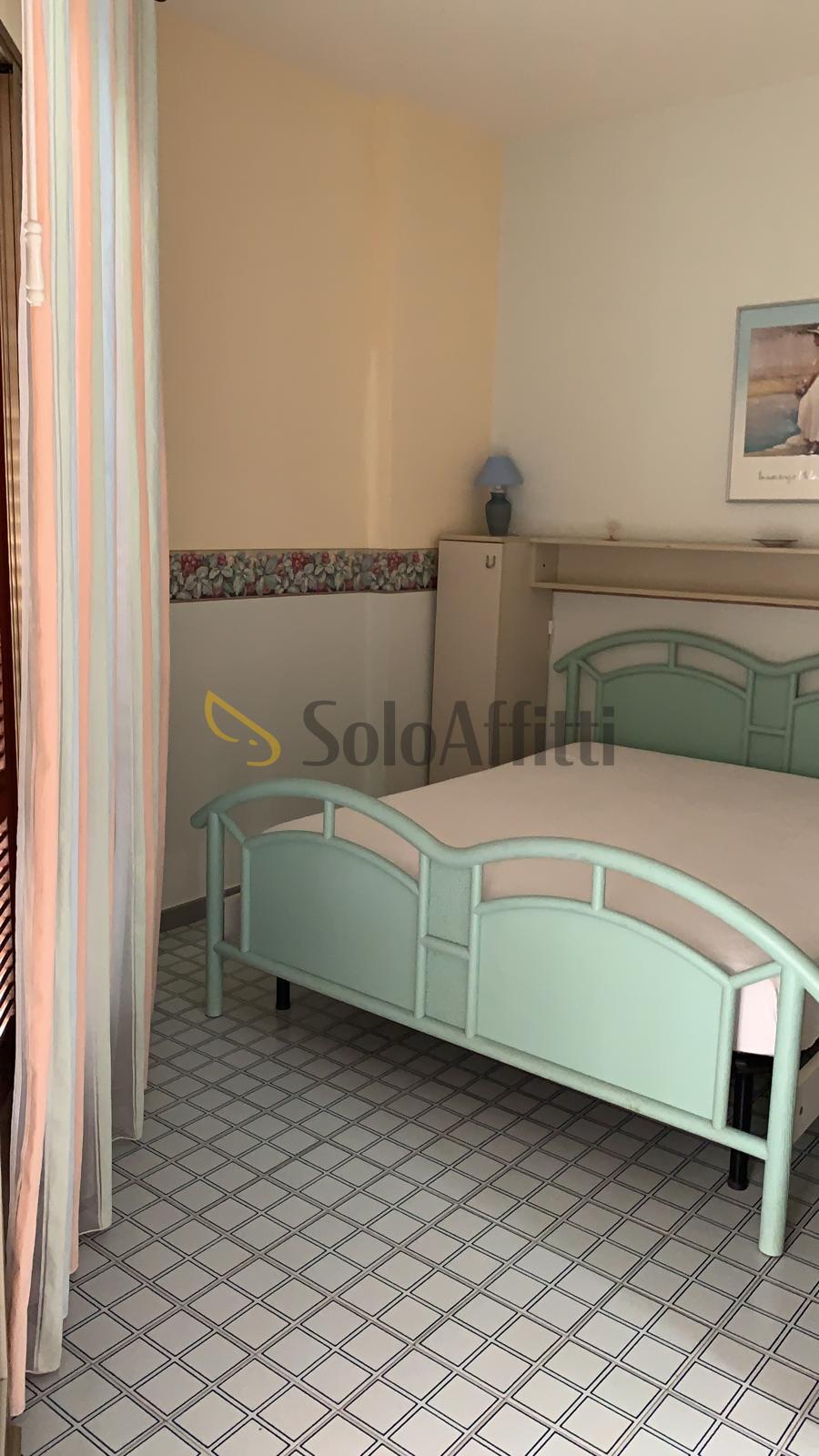 Immagine 28 di Bilocale in affitto  a Giardini-Naxos