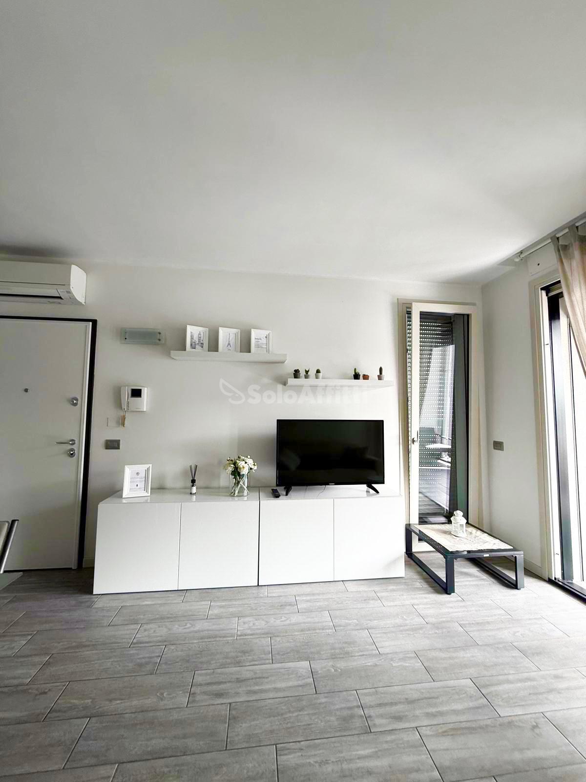 Immagine 6 di Bilocale in affitto  a Lissone