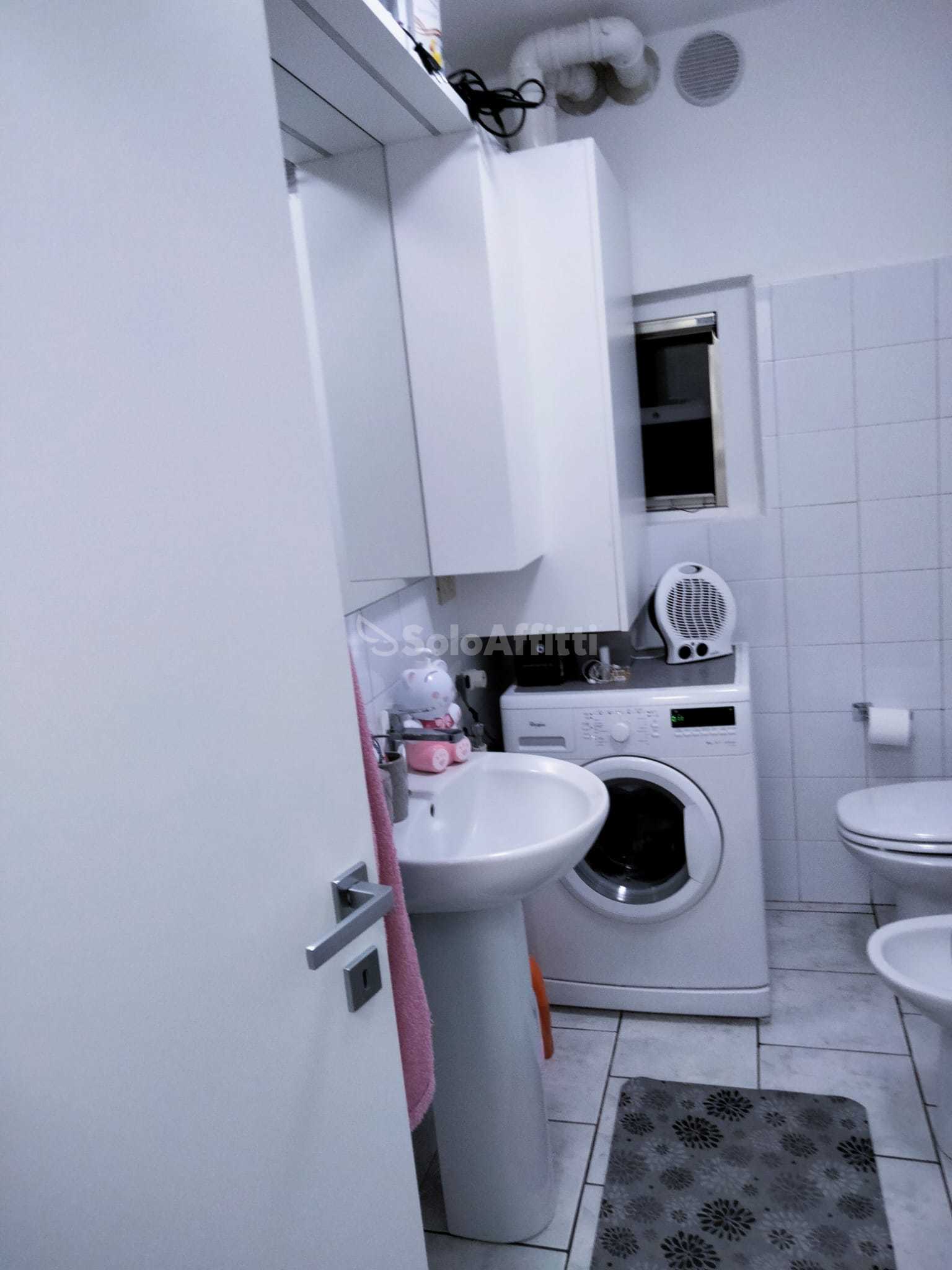 Immagine 7 di Trilocale in affitto  a Rosora