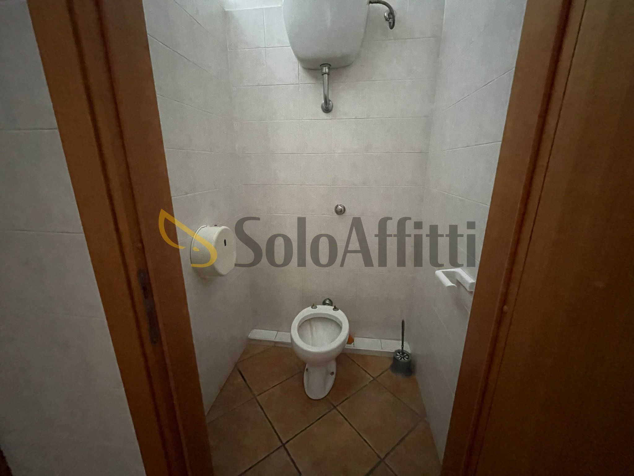 Immagine 25 di Ufficio in affitto  in Via Nazionale Appia 177 a Casapulla