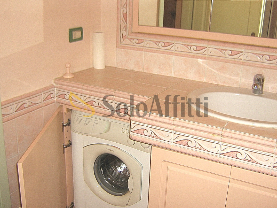 Immagine 26 di Bilocale in affitto  in CORSO TARANTO 208 a Torino