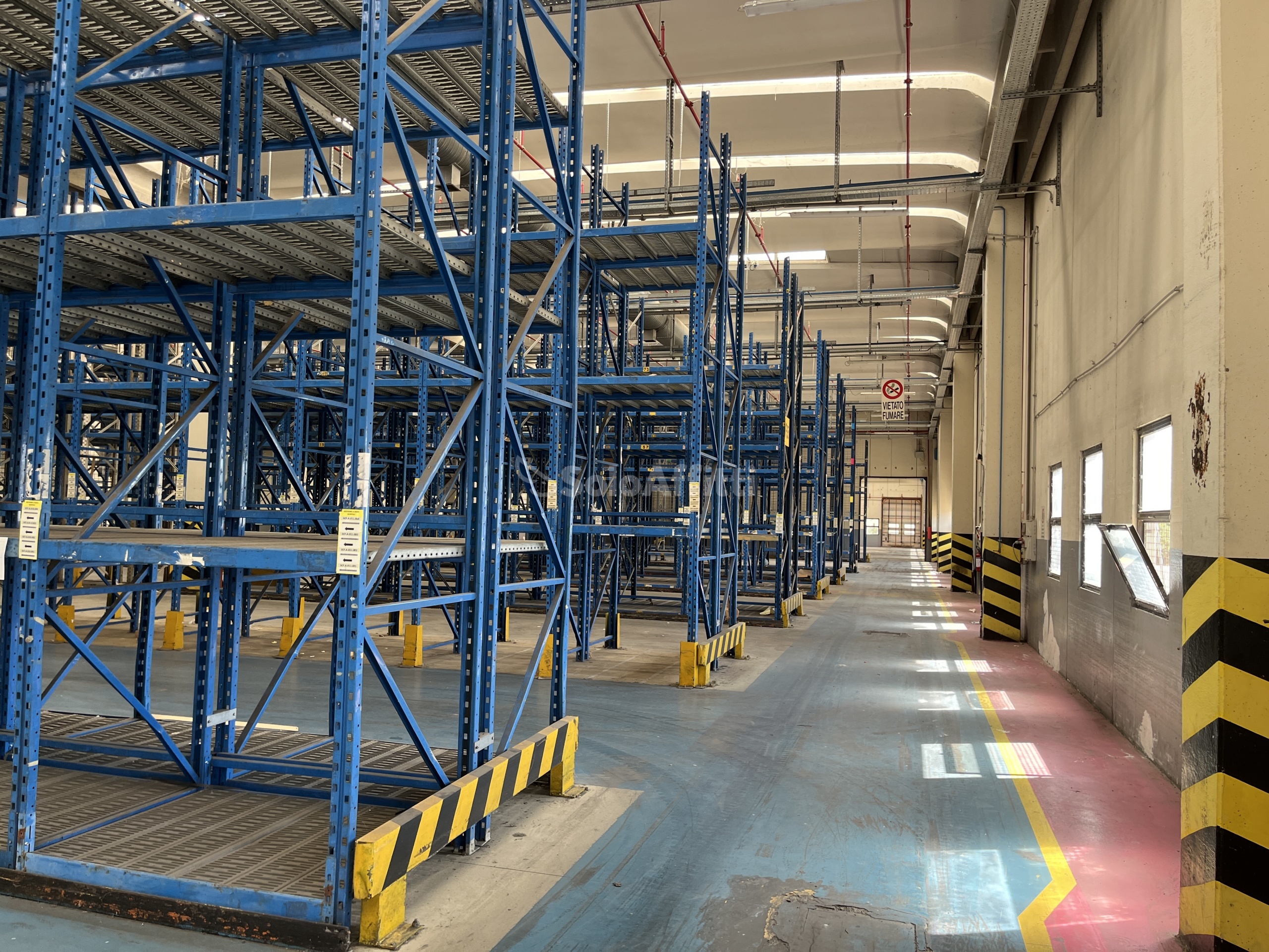 Immagine 14 di Capannone industriale in affitto  in ZONA INDUSTRIALE SAN NICOLA a Melfi