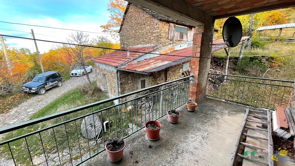 Immagine 28 di Rustico / casale in vendita  in pessola casa gasparone 81 a Varsi