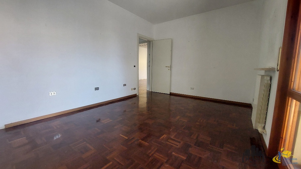 Immagine 11 di Trilocale in vendita  a Sorbolo Mezzani