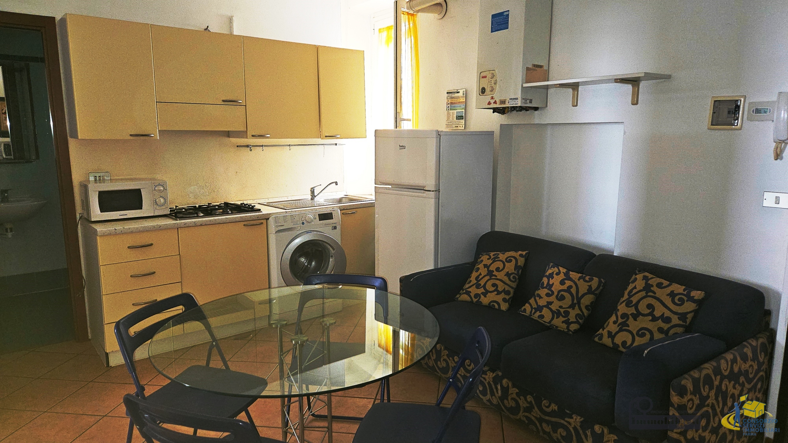 Immagine 1 di Trilocale in vendita  in Strada Garibaldi 45 a Parma