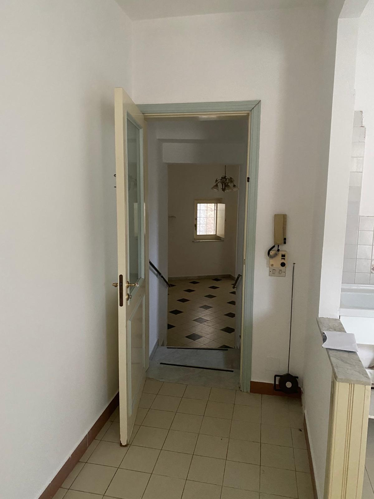 Immagine 3 di Porzione di casa in vendita  in Via Carlo Papa a Modica