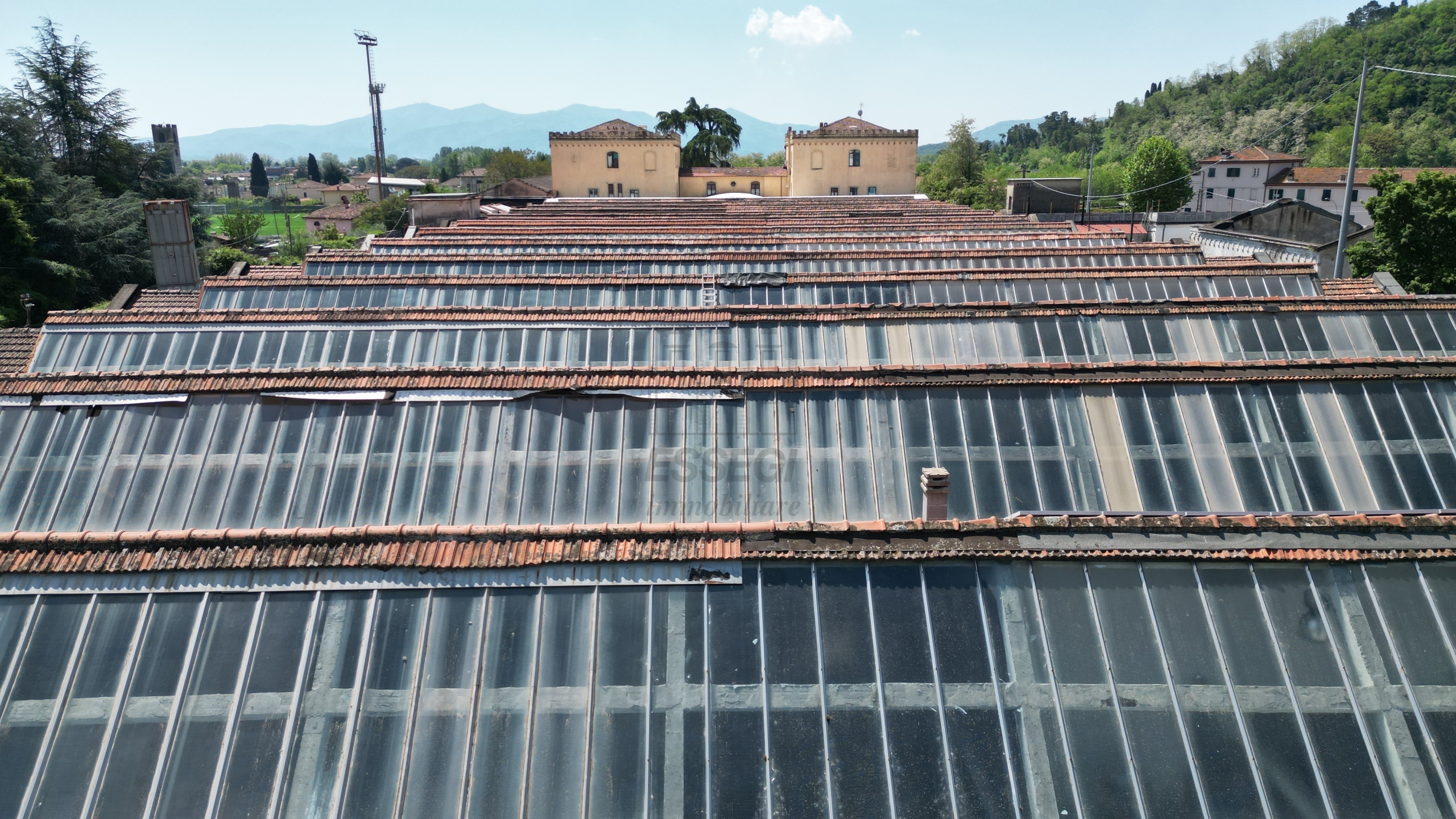 Immagine 4 di Attività artigianale in vendita  in Via della Chiesa di Saltocchio 171 a Lucca