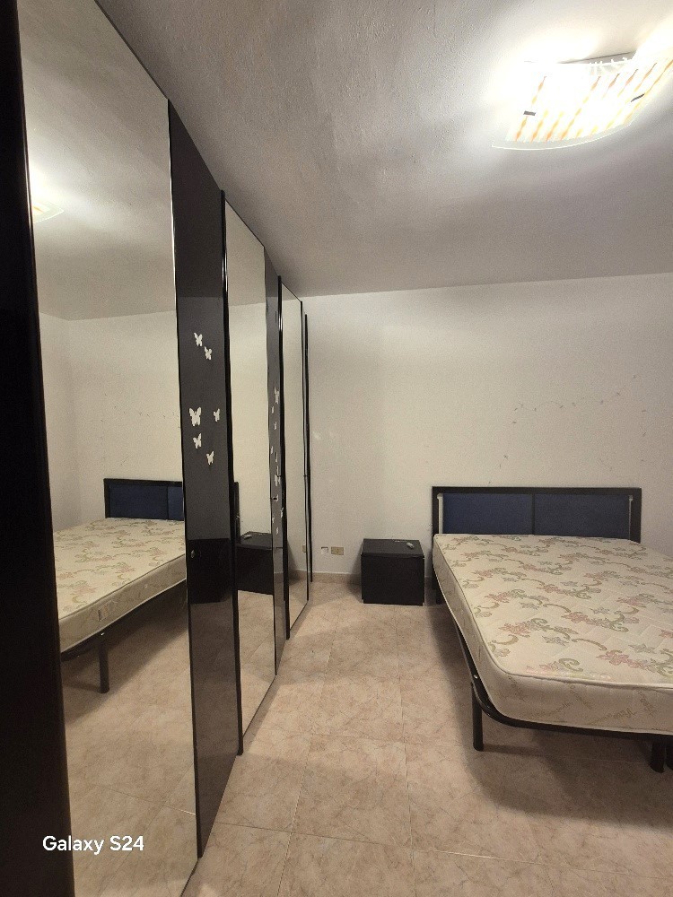 Immagine 10 di Quadrilocale in affitto  in Via Manfroce Trav. Iii De Nava 7 a Reggio Di Calabria