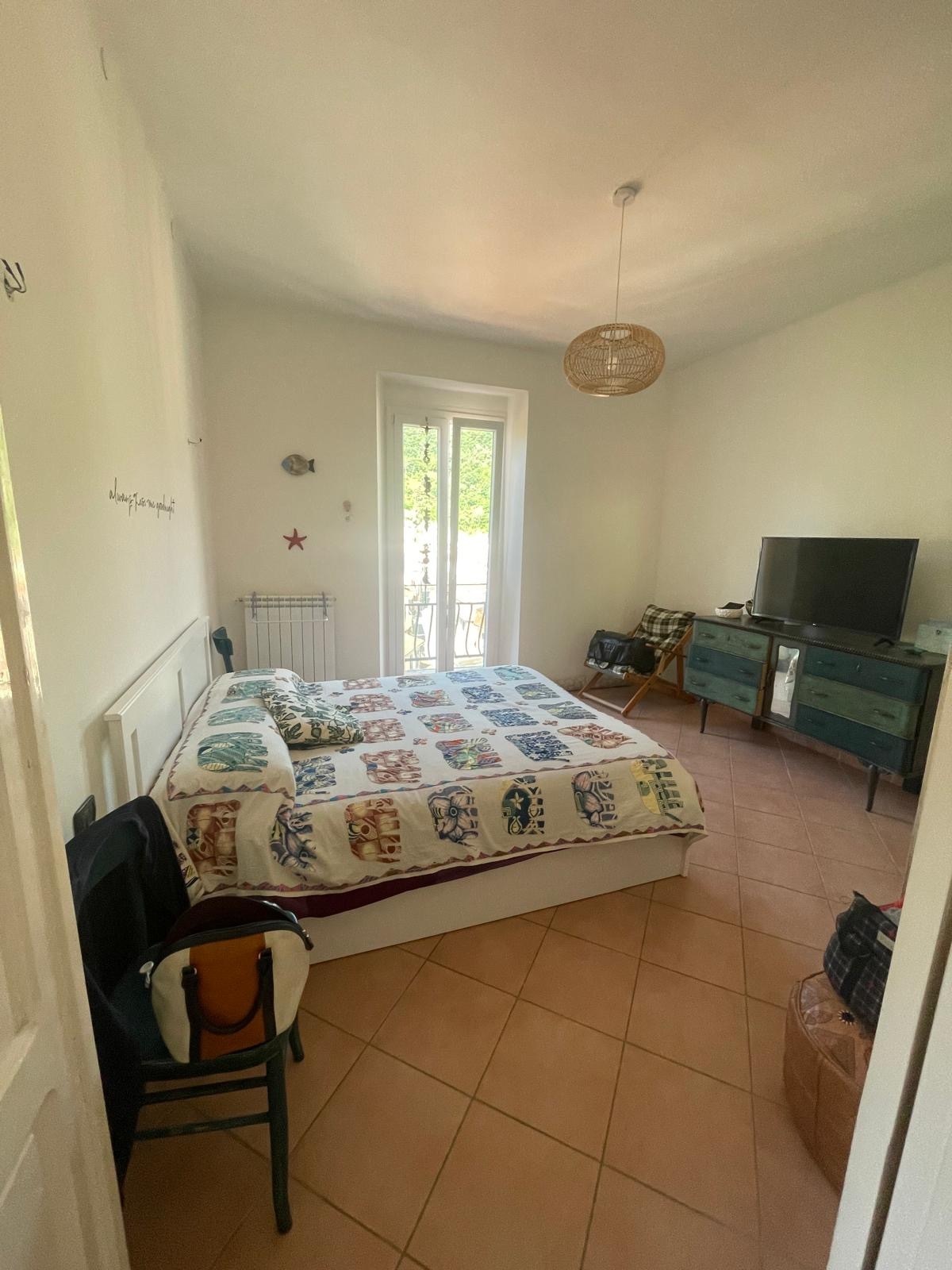 Immagine 7 di Trilocale in vendita  a Ameglia