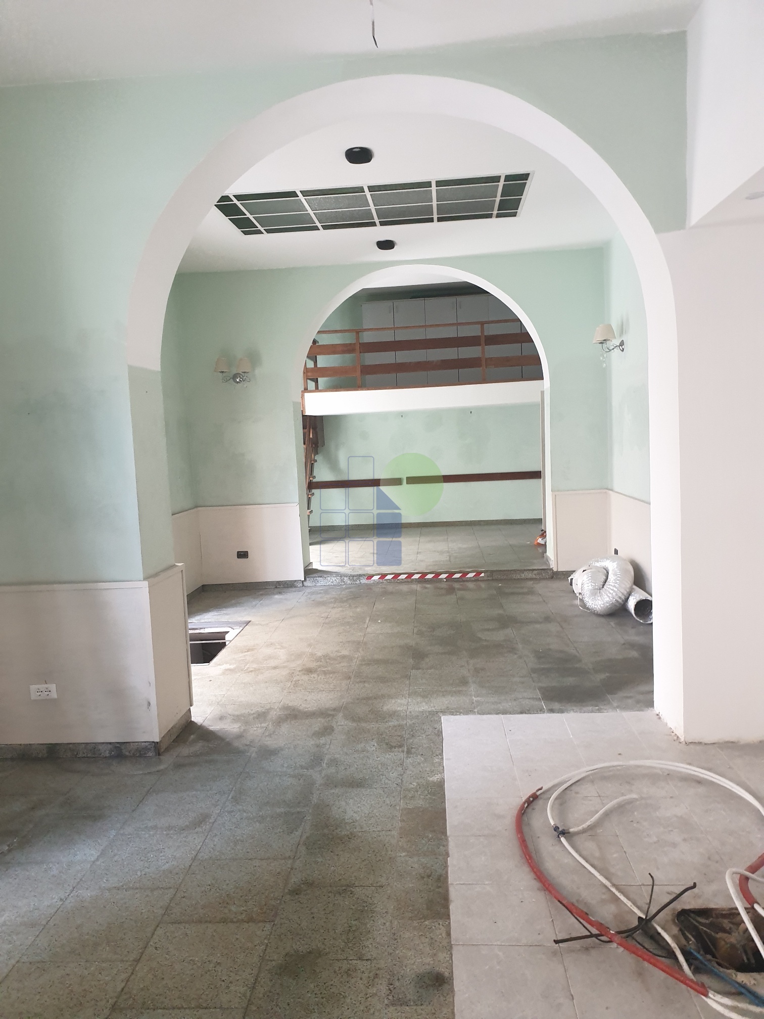 Immagine 5 di Capannone industriale in affitto  in Piazza Cavour 8 a Livorno