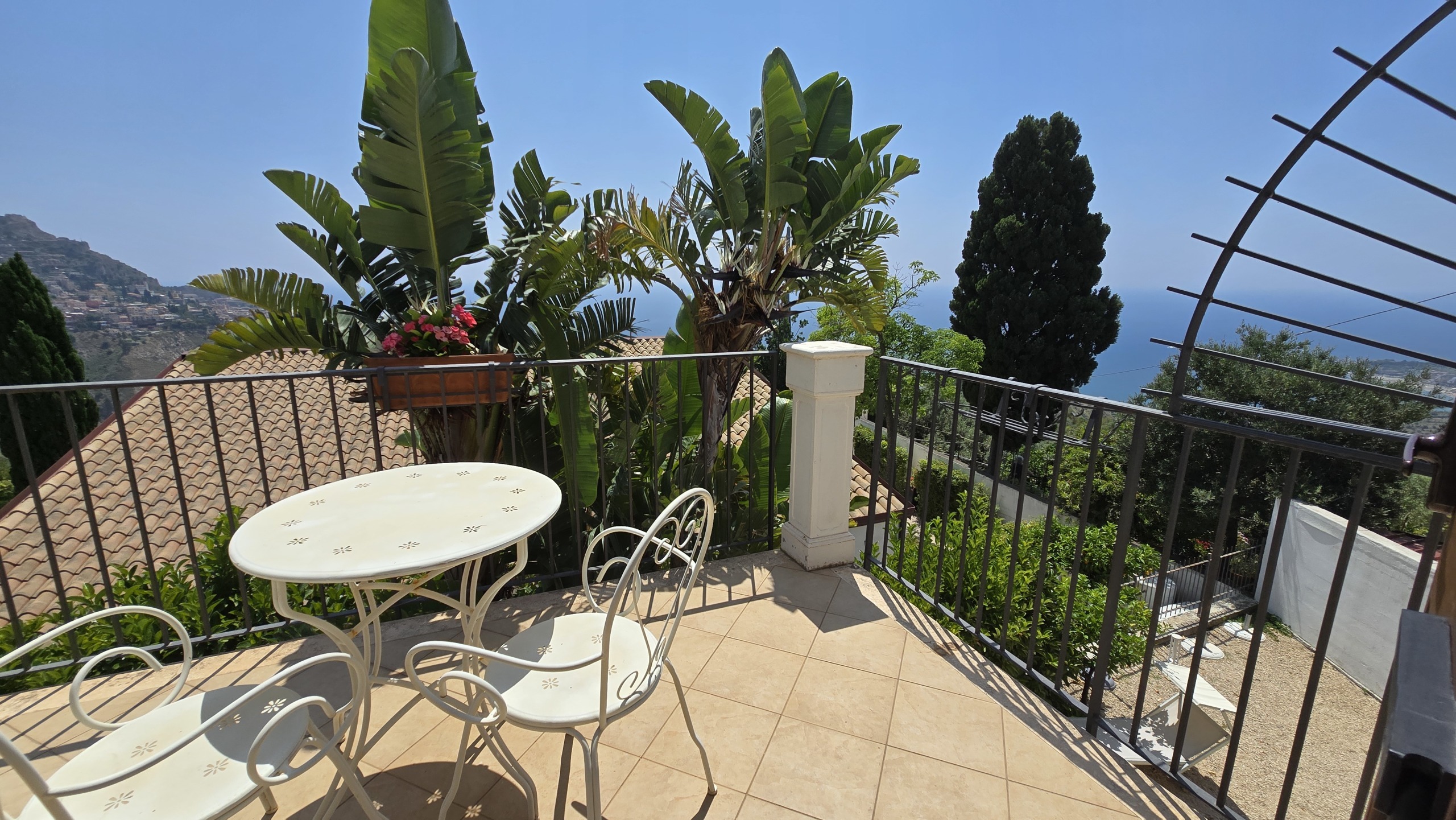 Immagine 76 di Villa in vendita  in c.da mastrissa snc a Taormina